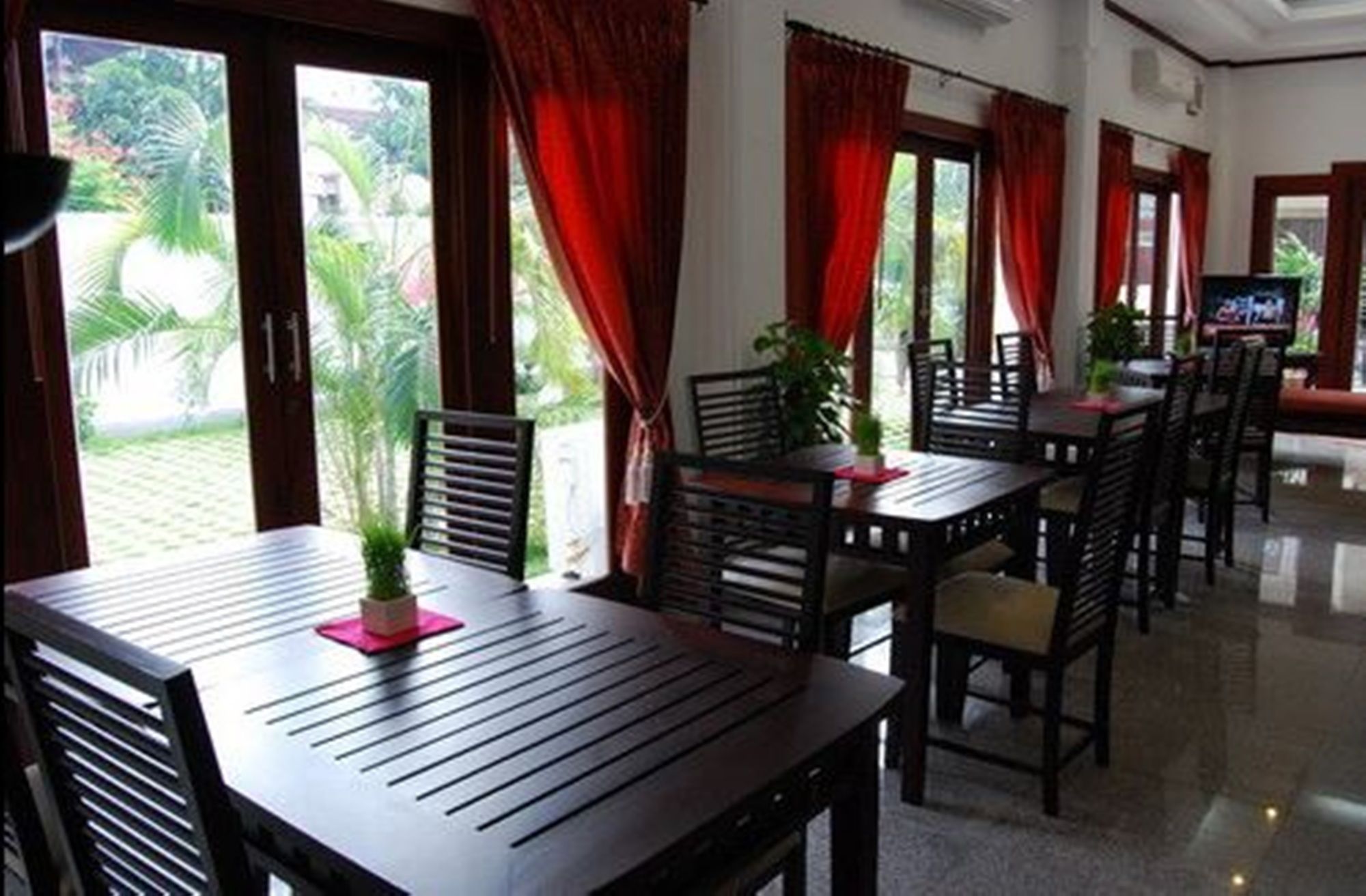 Vayakorn Inn
