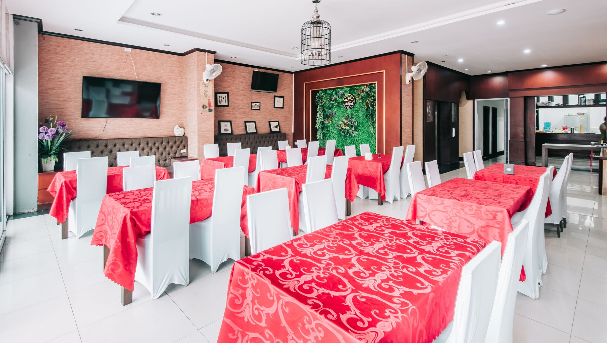 V Hotel