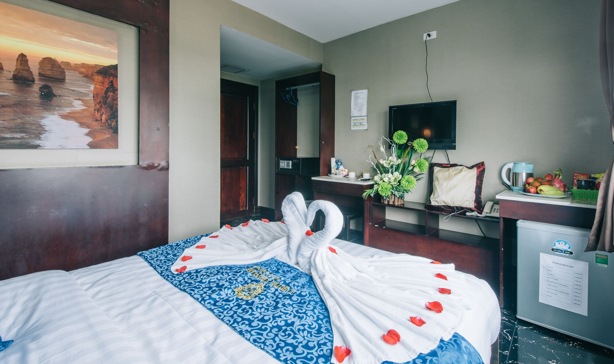 V Hotel