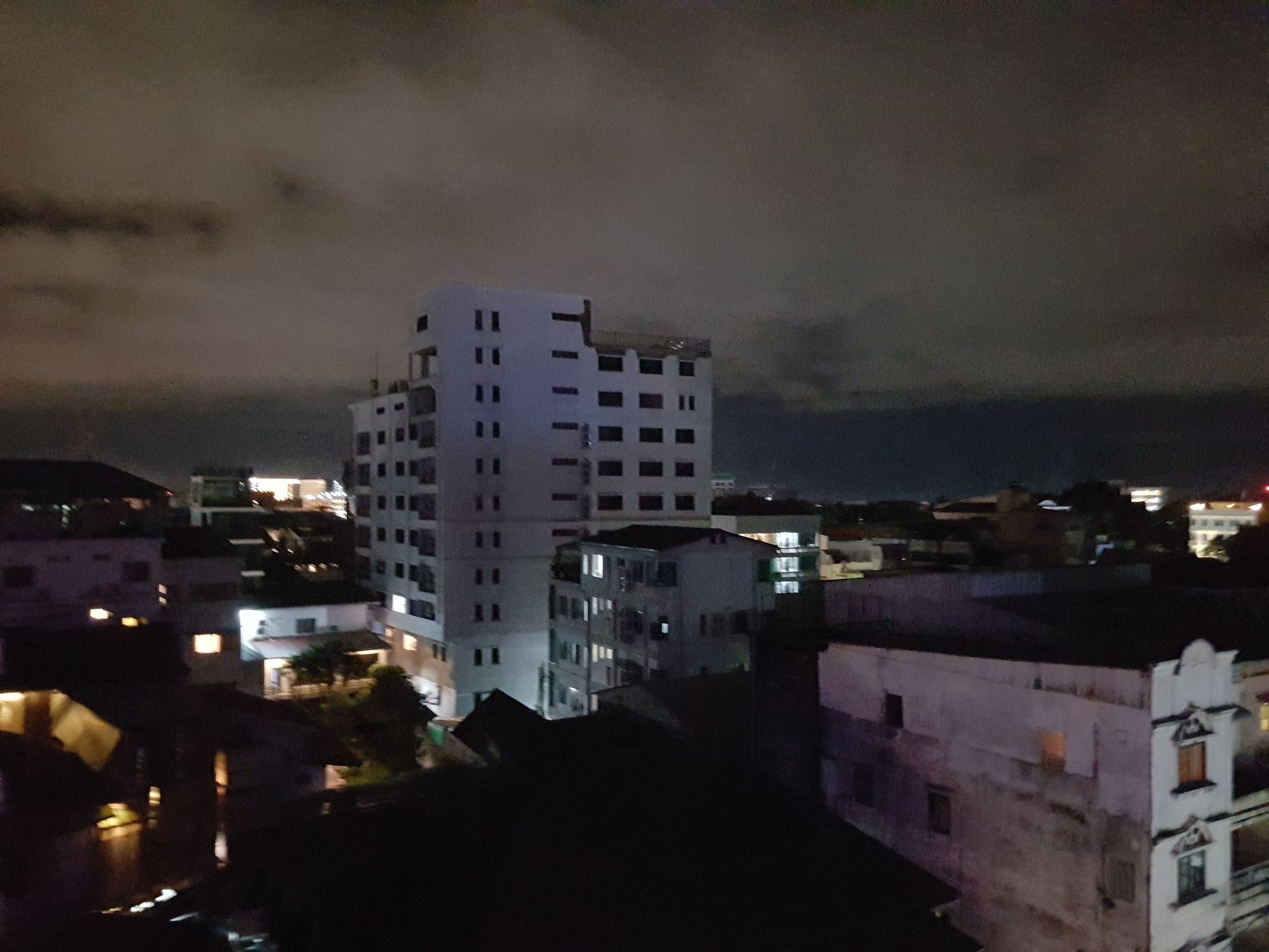 V Hotel