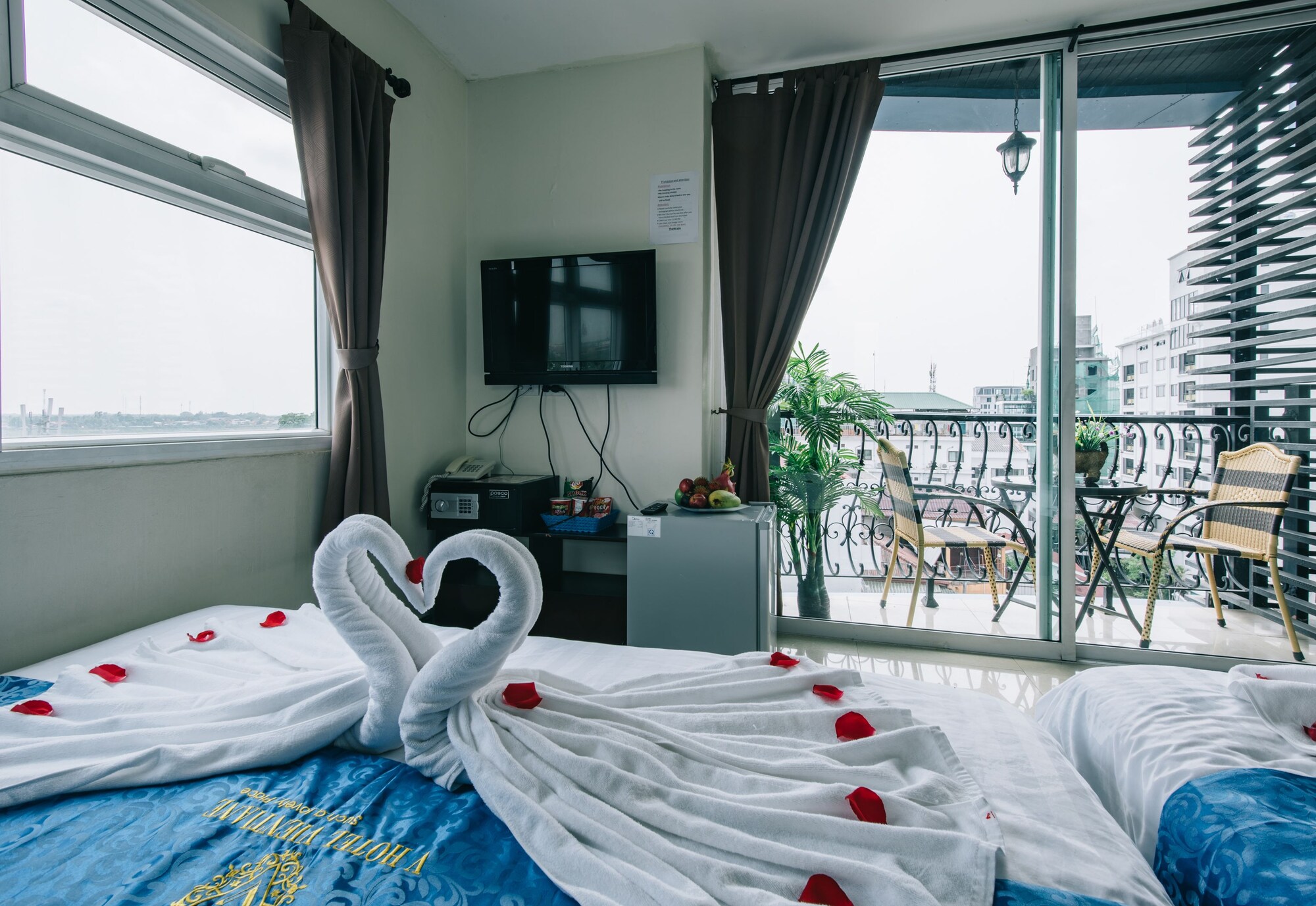 V Hotel