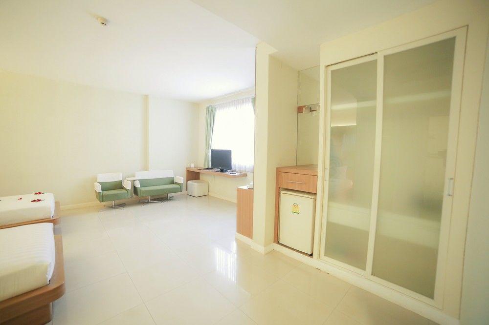 Vientiane Hemera Hotel