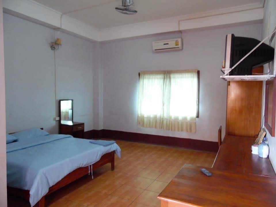 Dok Khoune Hotel