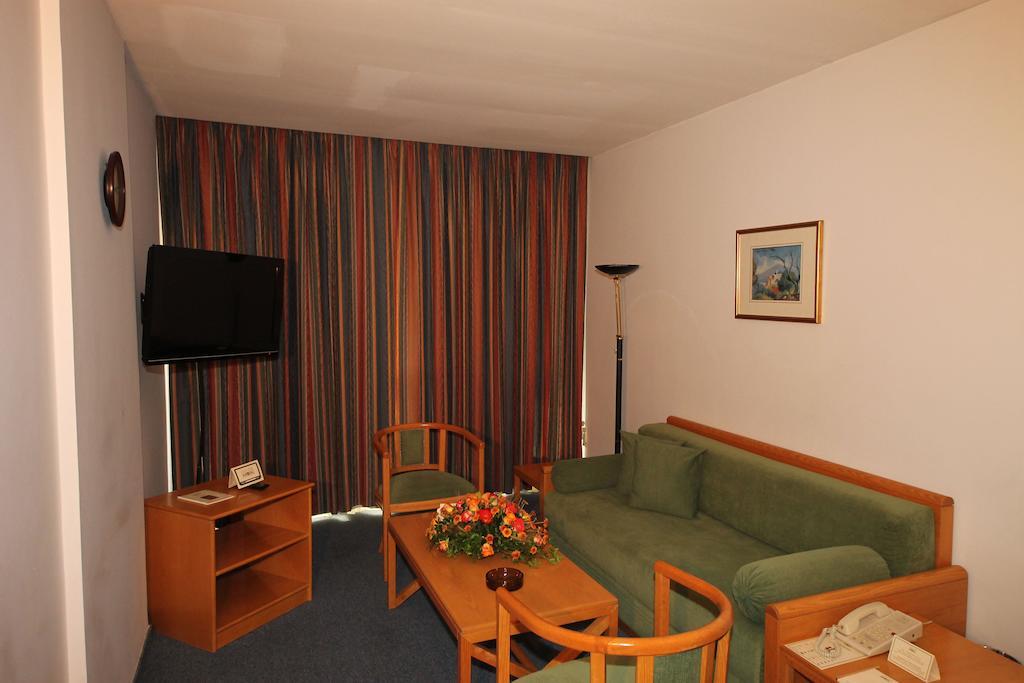 Casa D'or Hotel