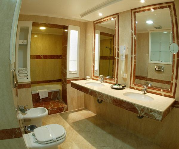 Takaya Suites Hotel