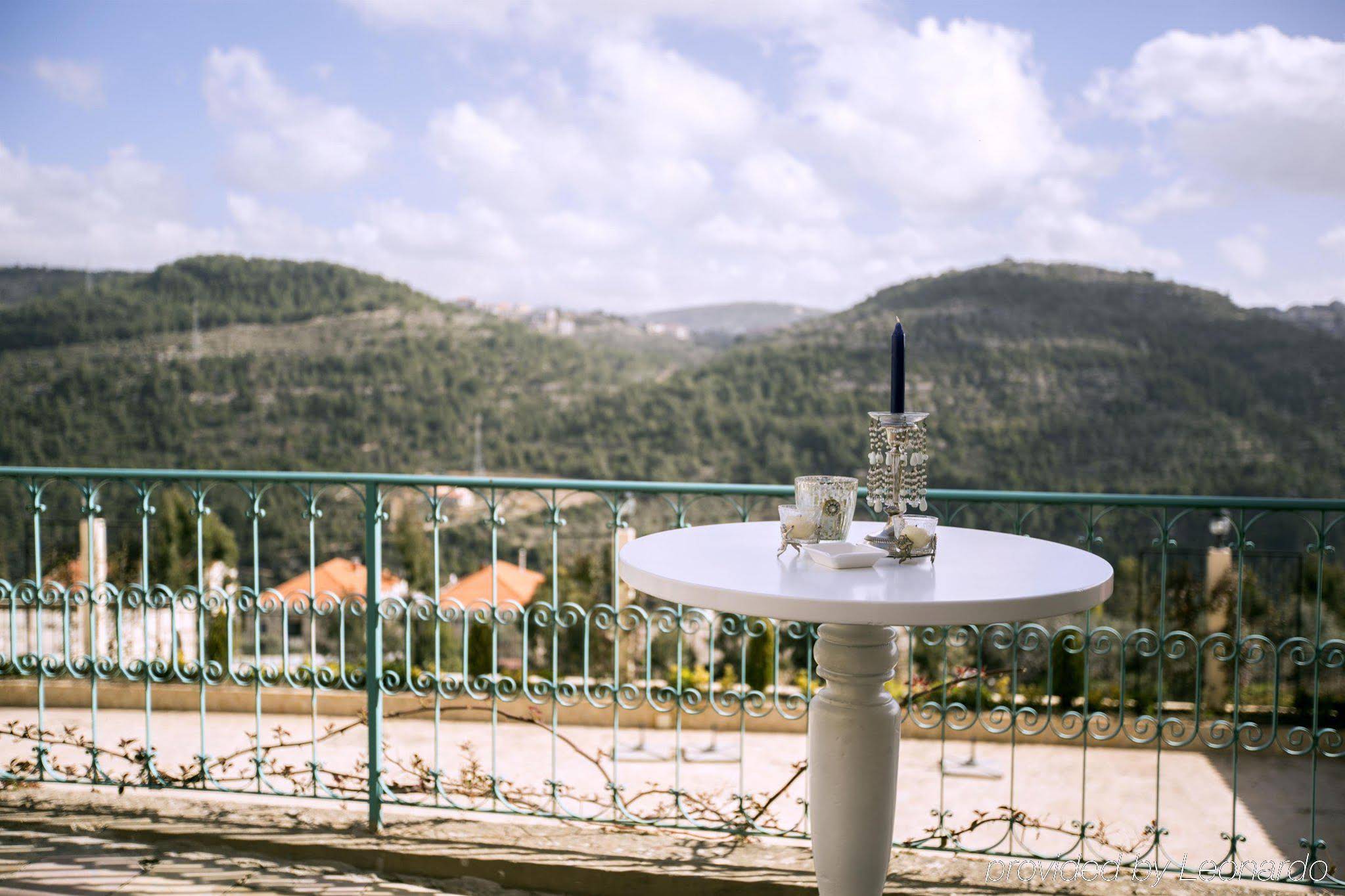 Deir Al Oumara Hotel