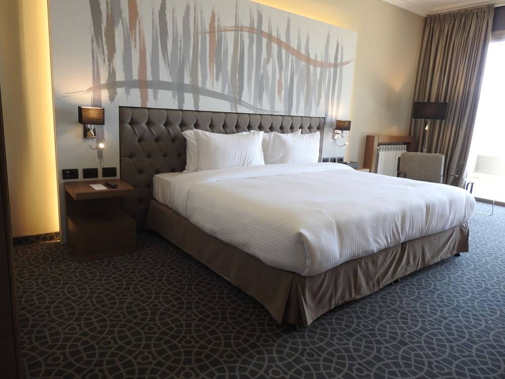 Mist Hotel & Spa By Warwick