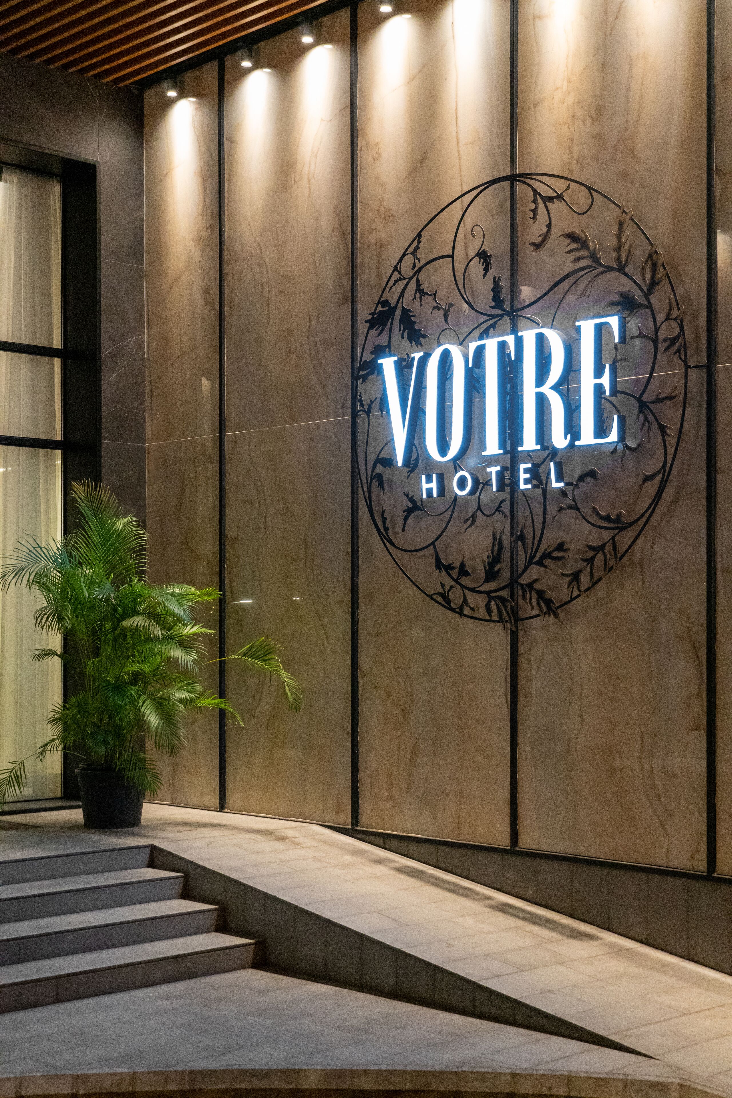 Votre Hotel