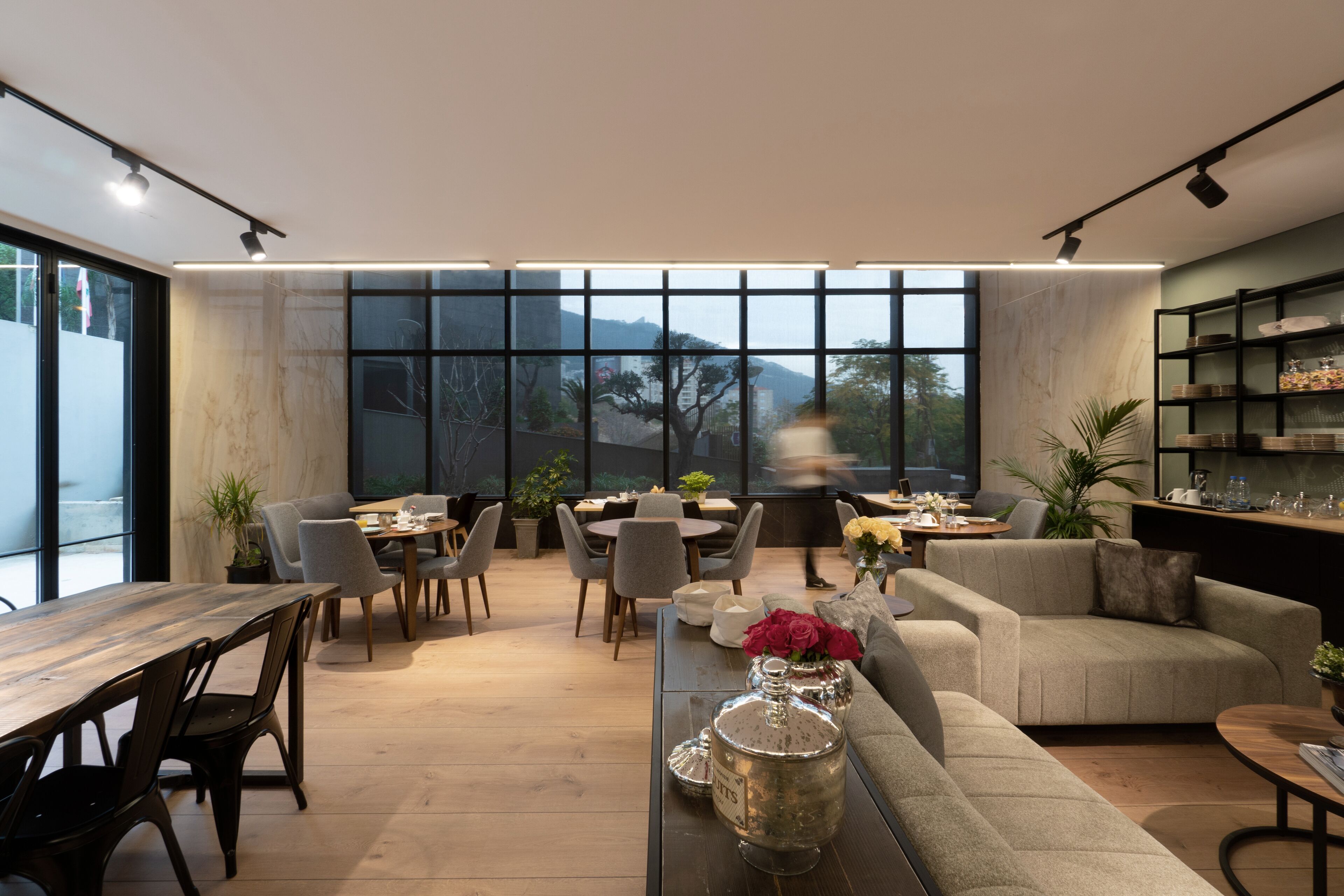 Votre Hotel