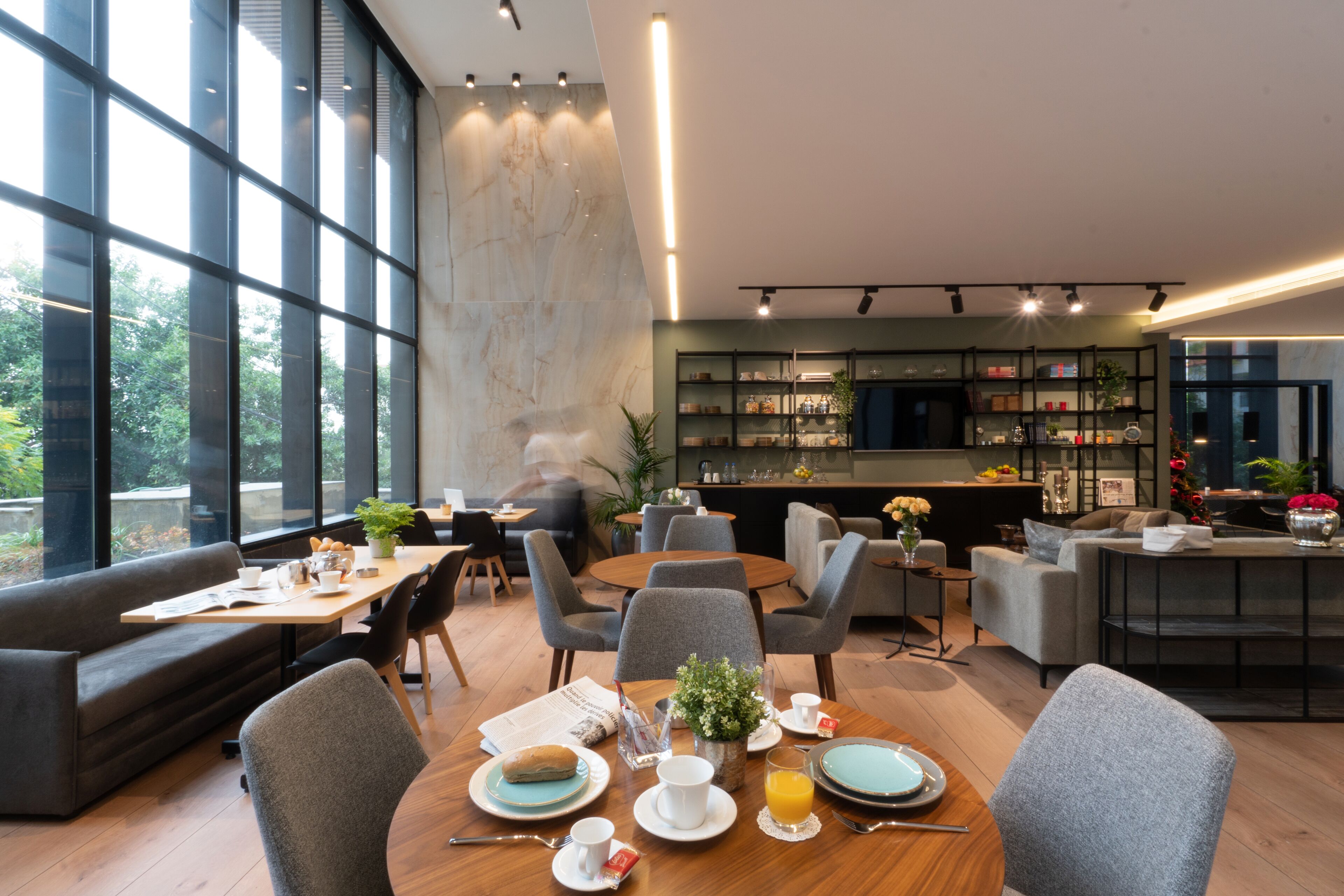 Votre Hotel