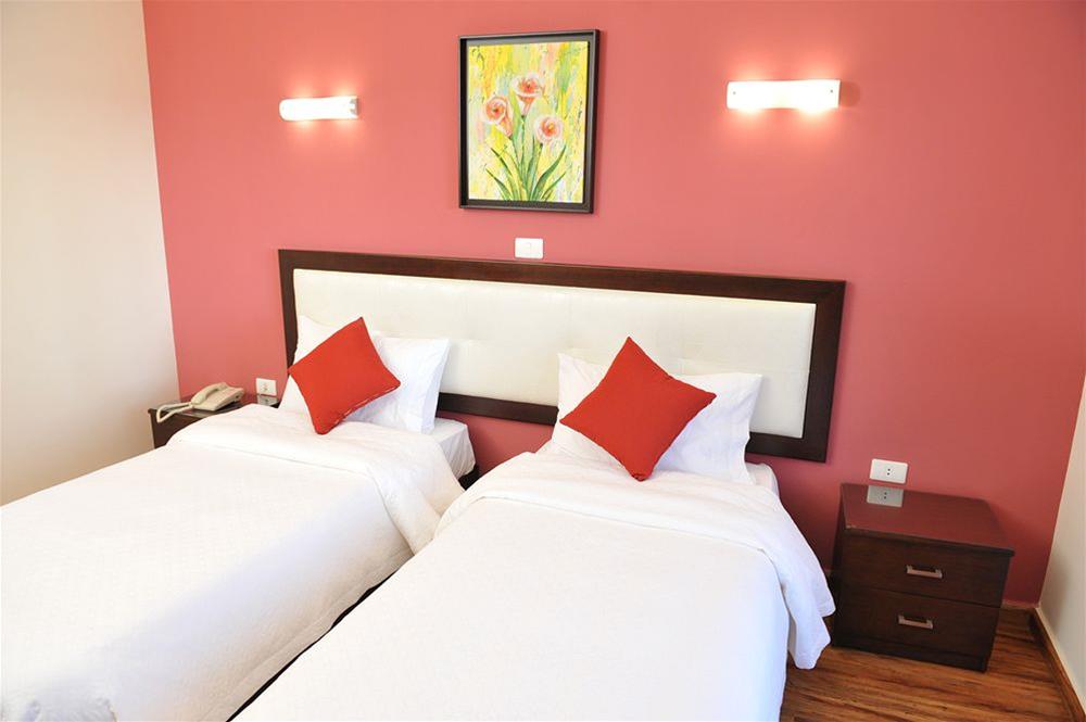Al Murjan Palace Hotel