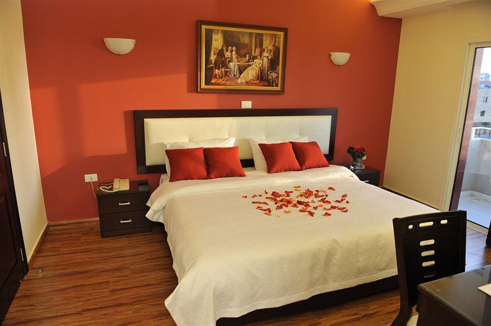 Al Murjan Palace Hotel