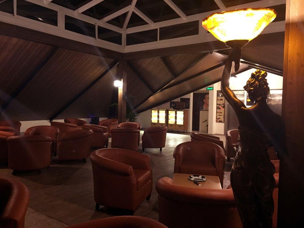 Al Murjan Palace Hotel