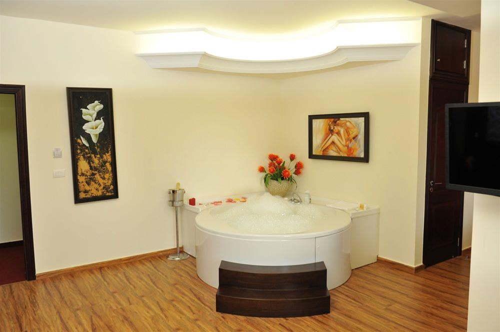 Al Murjan Palace Hotel