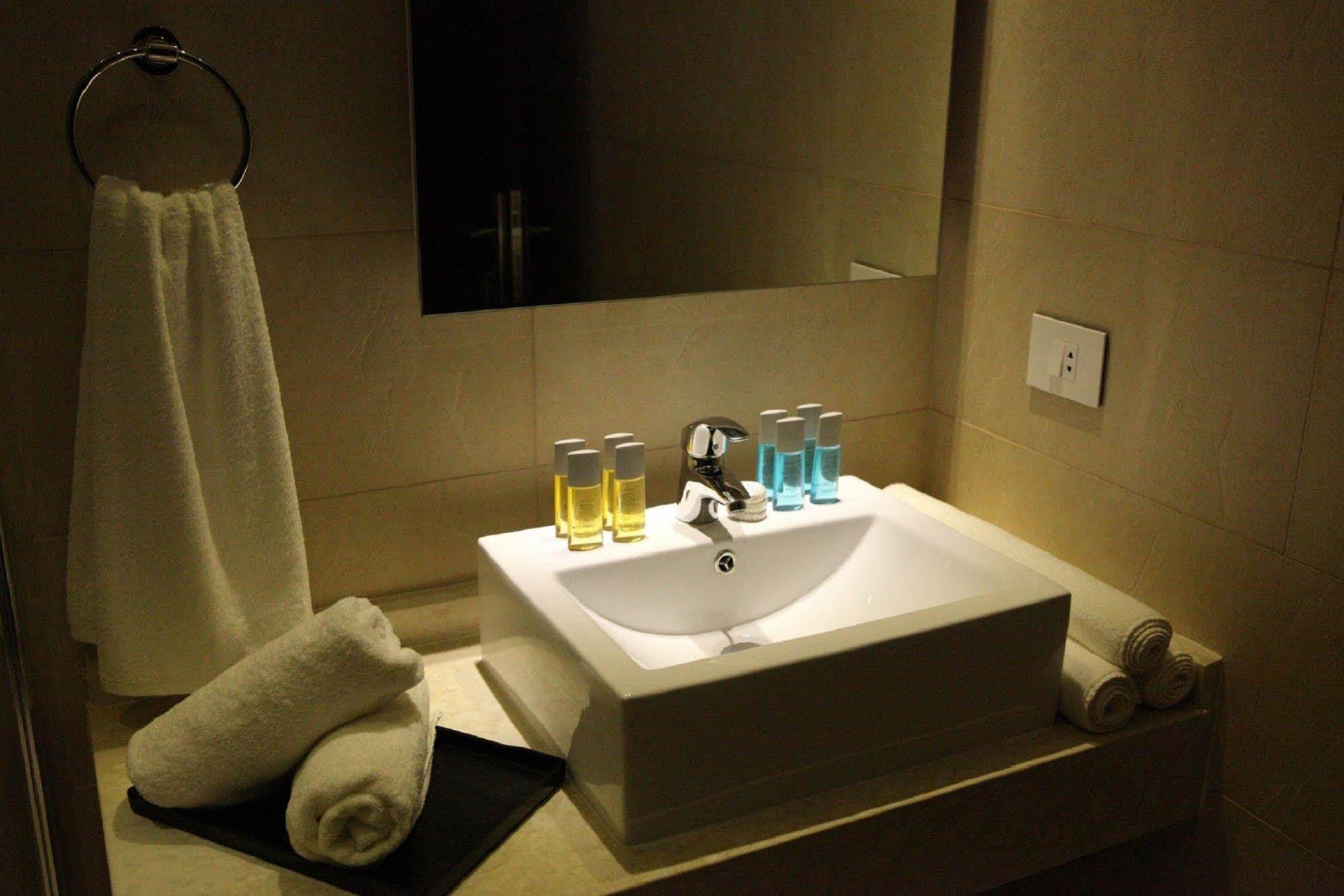 Jounieh Suites Hotel