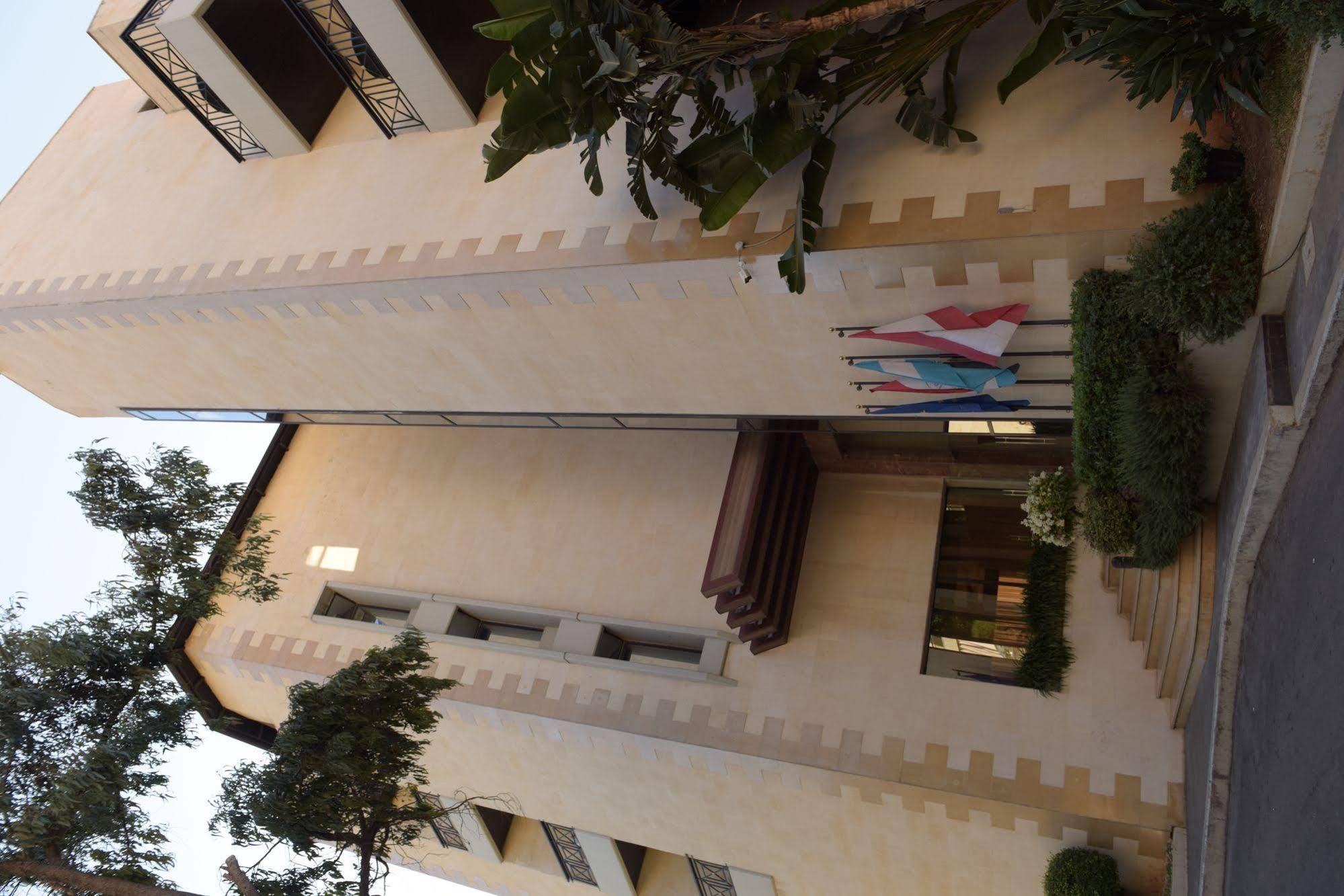 Luxor Hotel