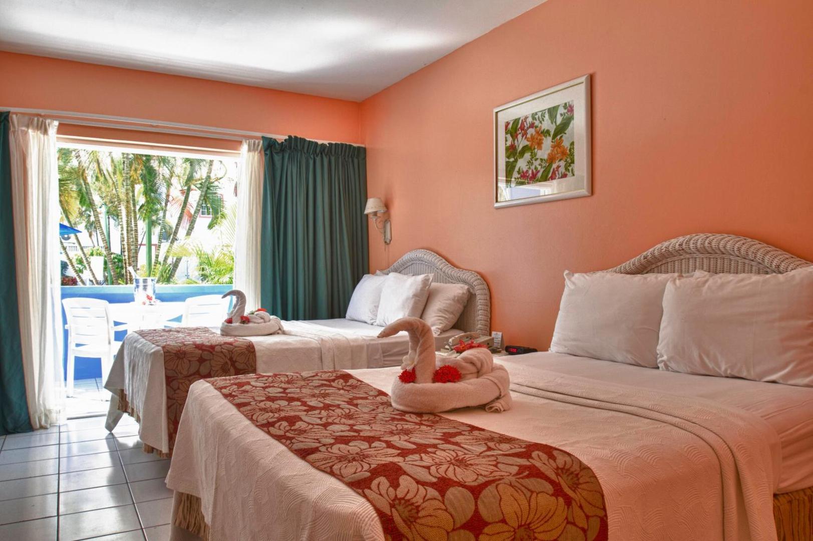 Bay Gardens Inn