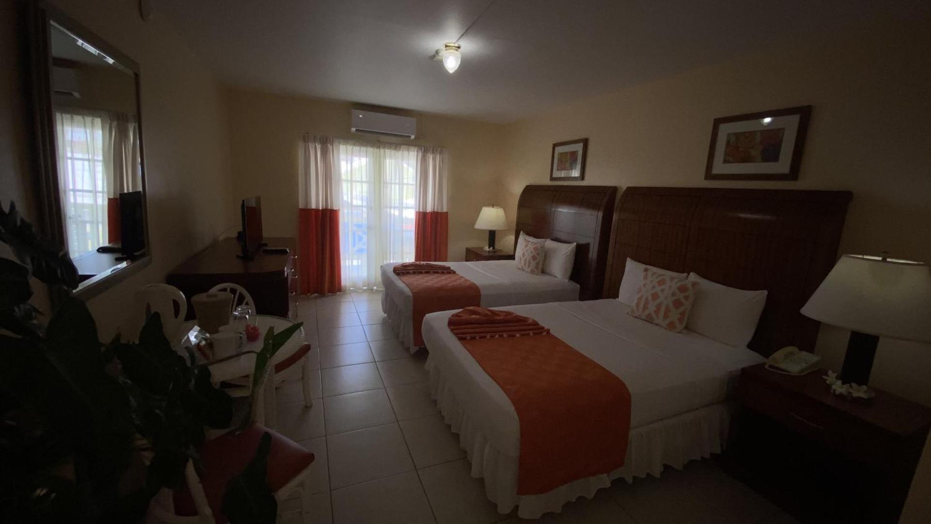 Bay Gardens Inn