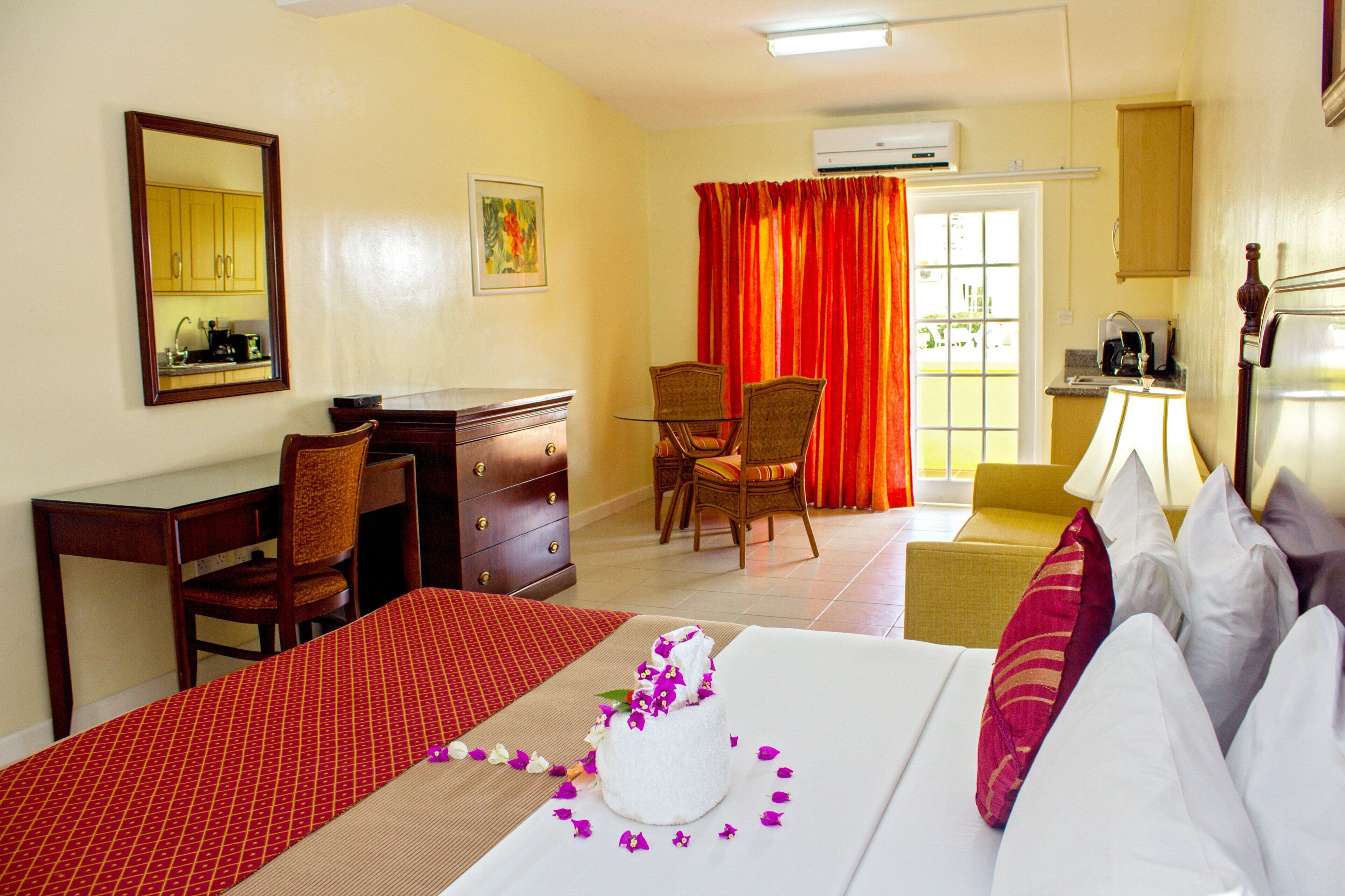 Bay Gardens Inn