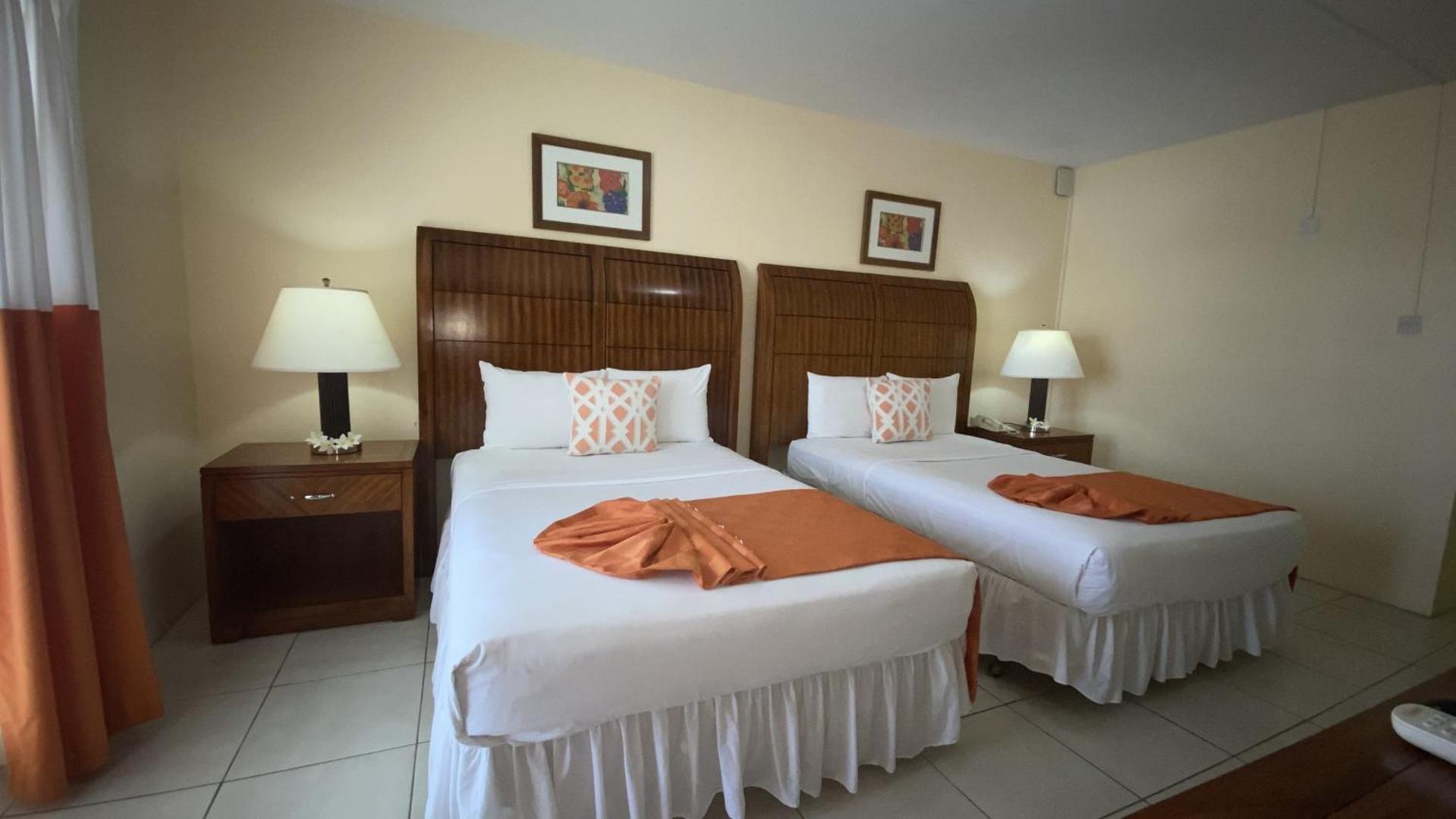 Bay Gardens Inn