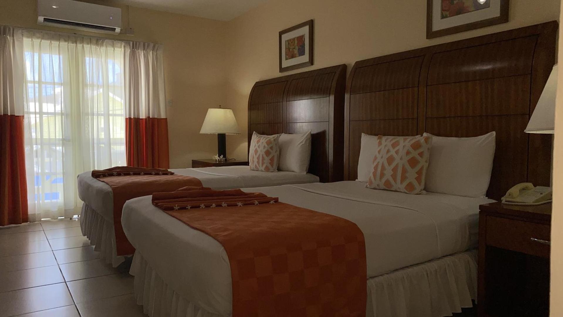 Bay Gardens Inn