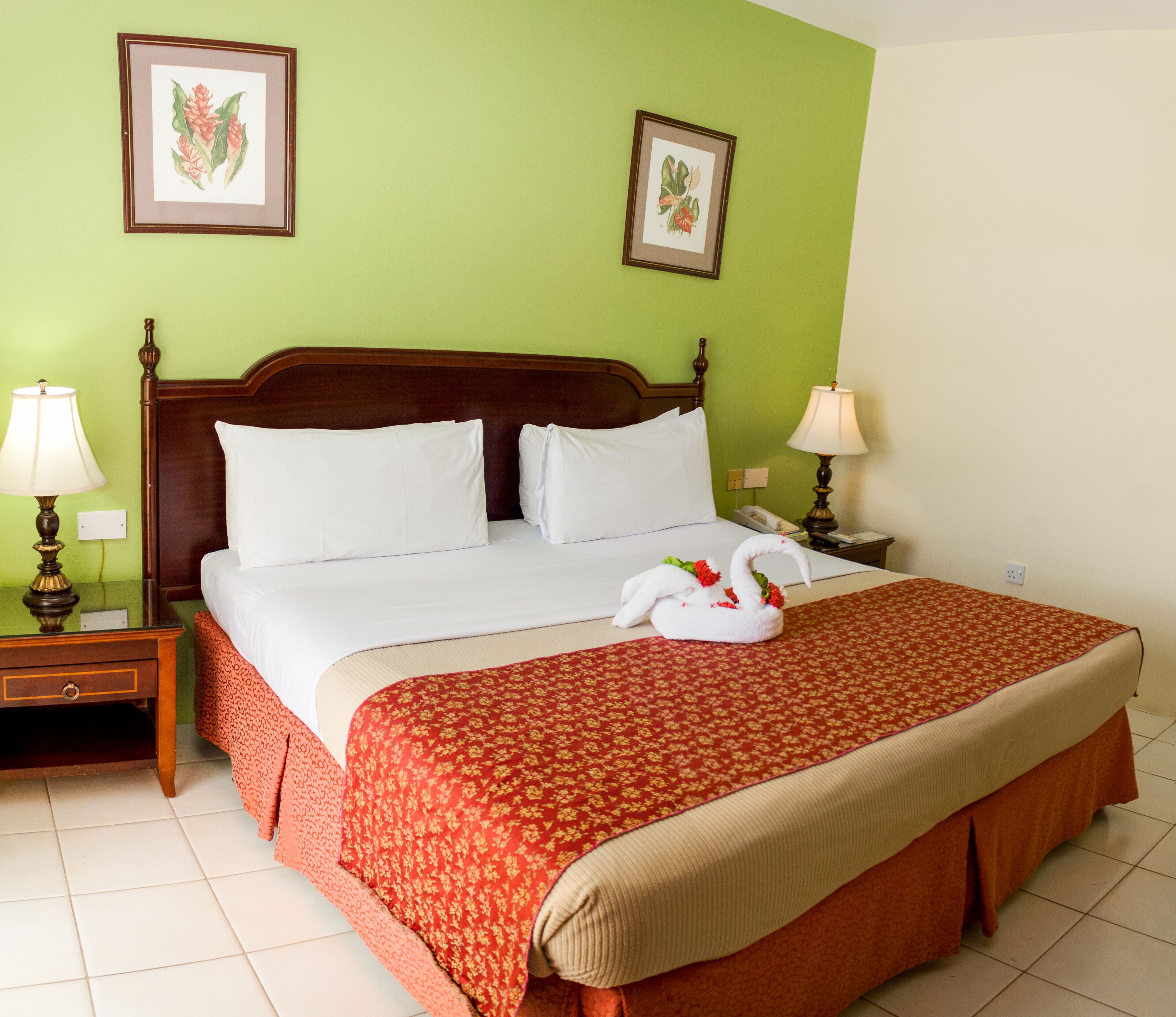 Bay Gardens Inn