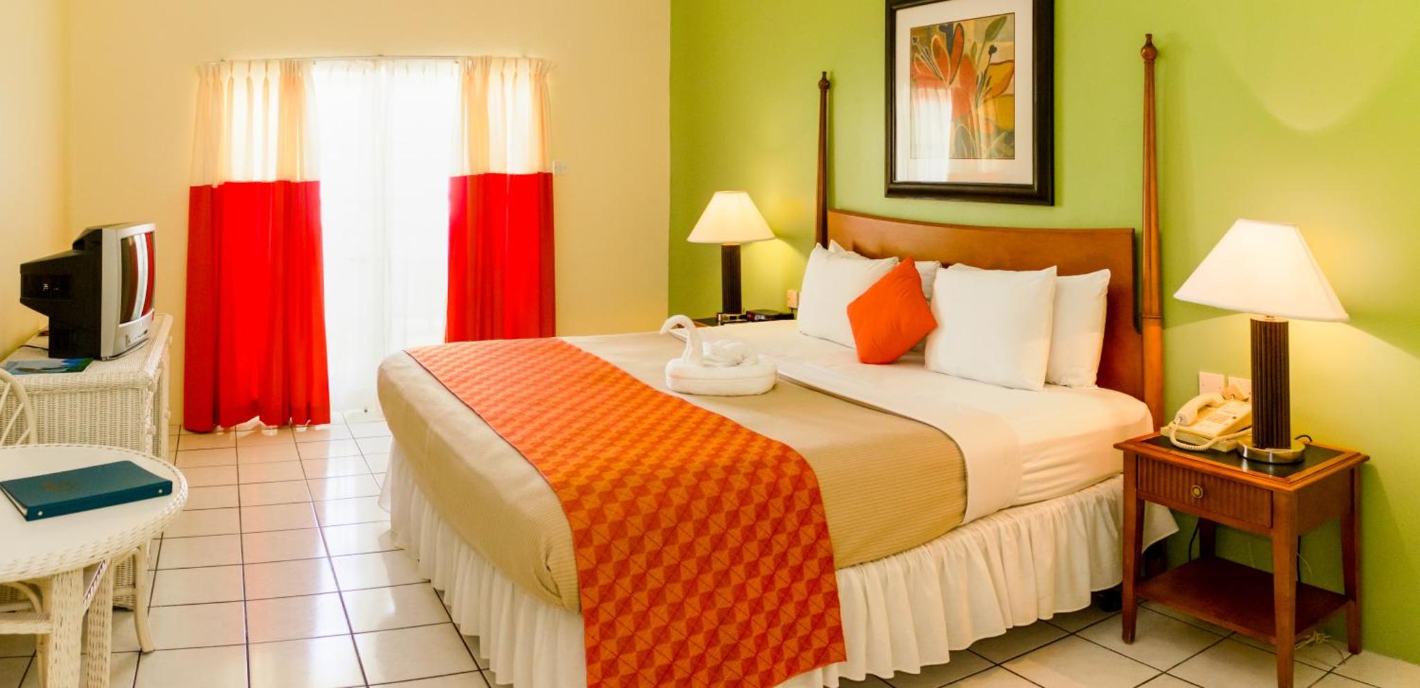 Bay Gardens Inn