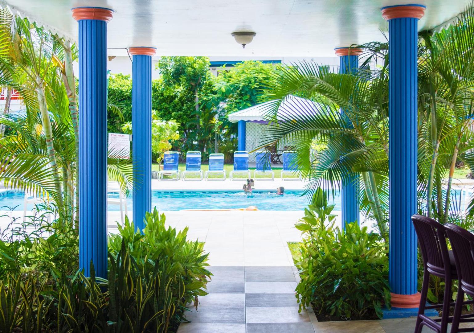 Bay Gardens Inn