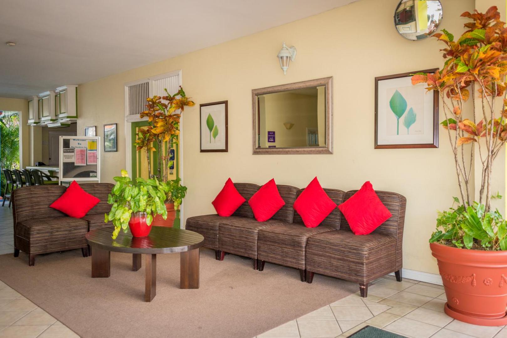 Bay Gardens Inn