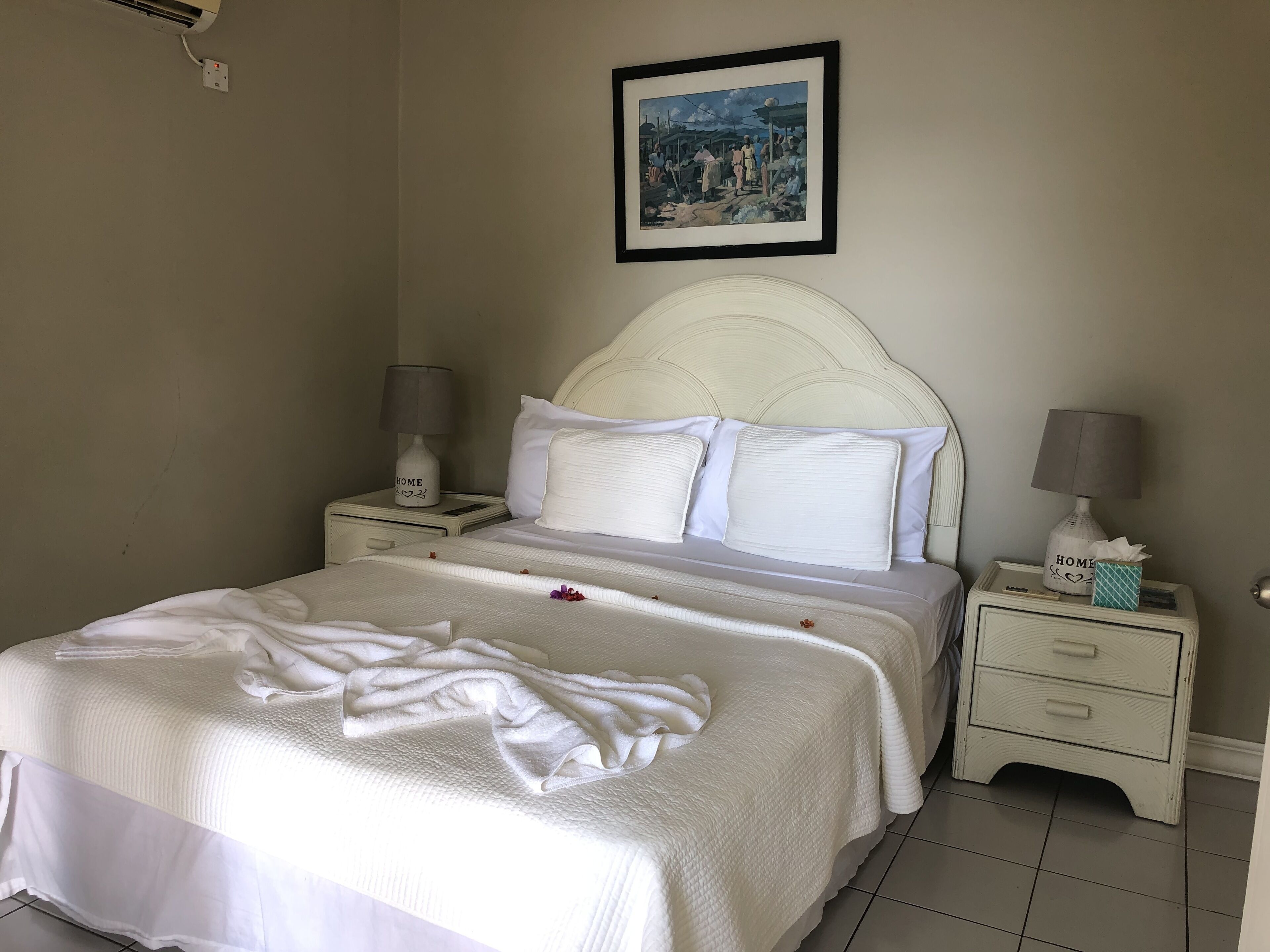Marigot Beach Club Hotel & Dive Resort