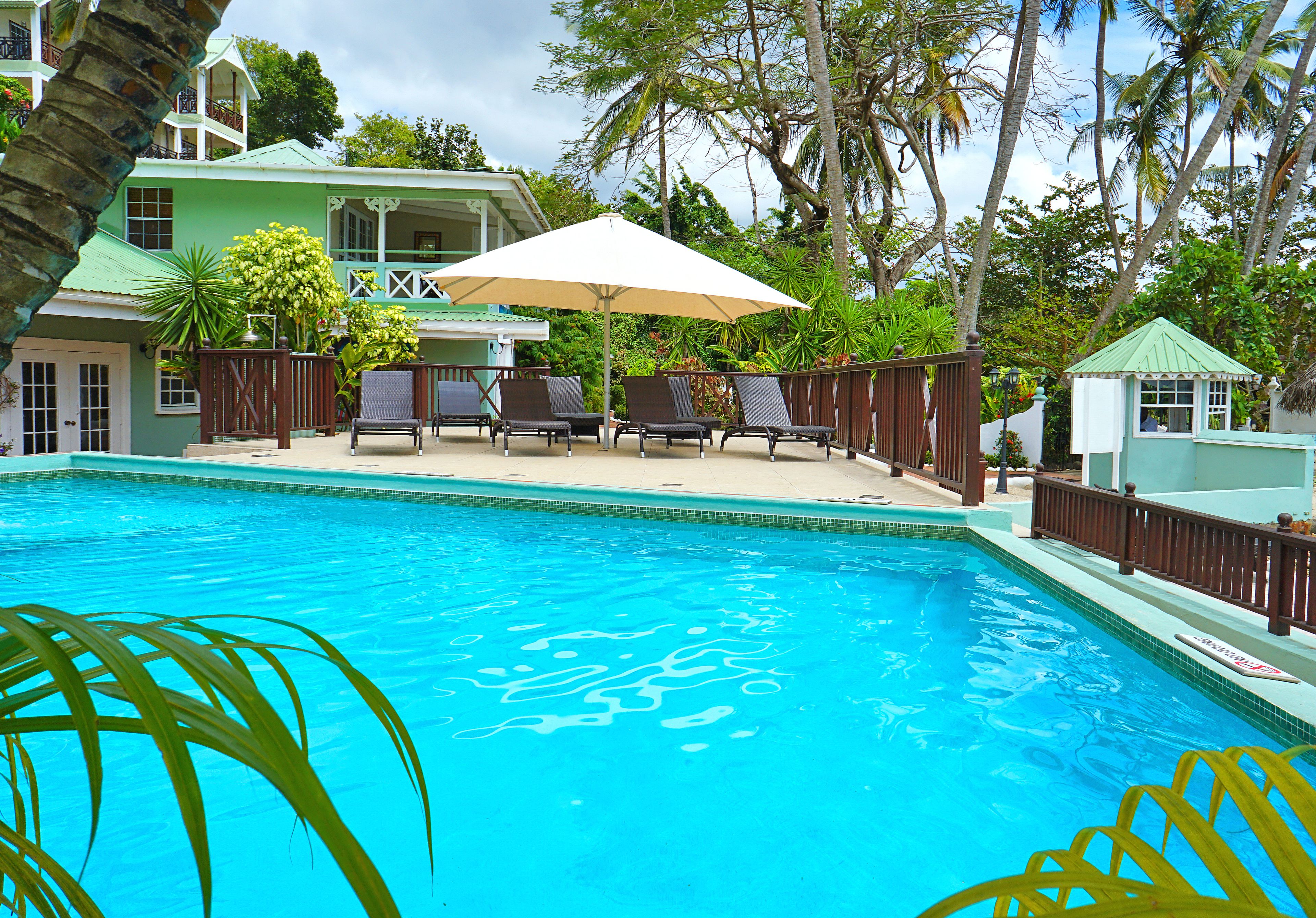 Marigot Beach Club Hotel & Dive Resort