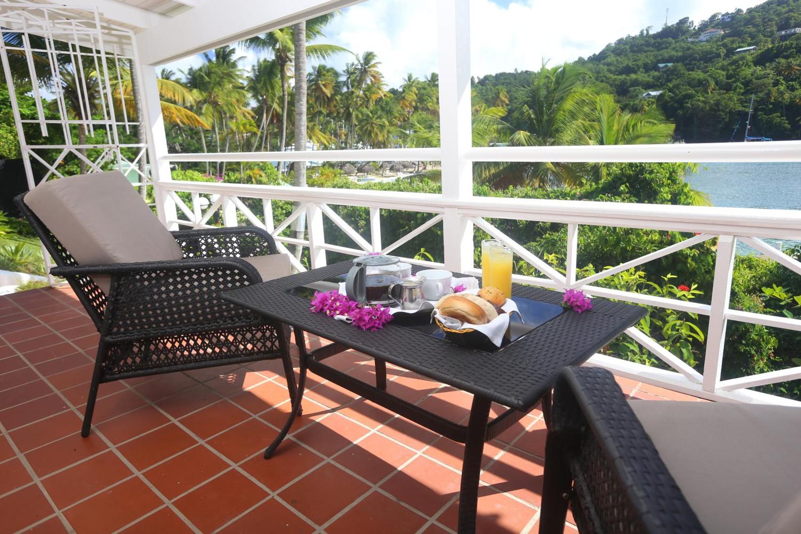 Marigot Beach Club Hotel & Dive Resort