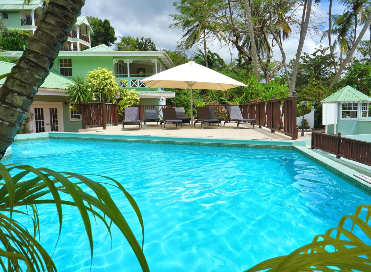 Marigot Beach Club Hotel & Dive Resort