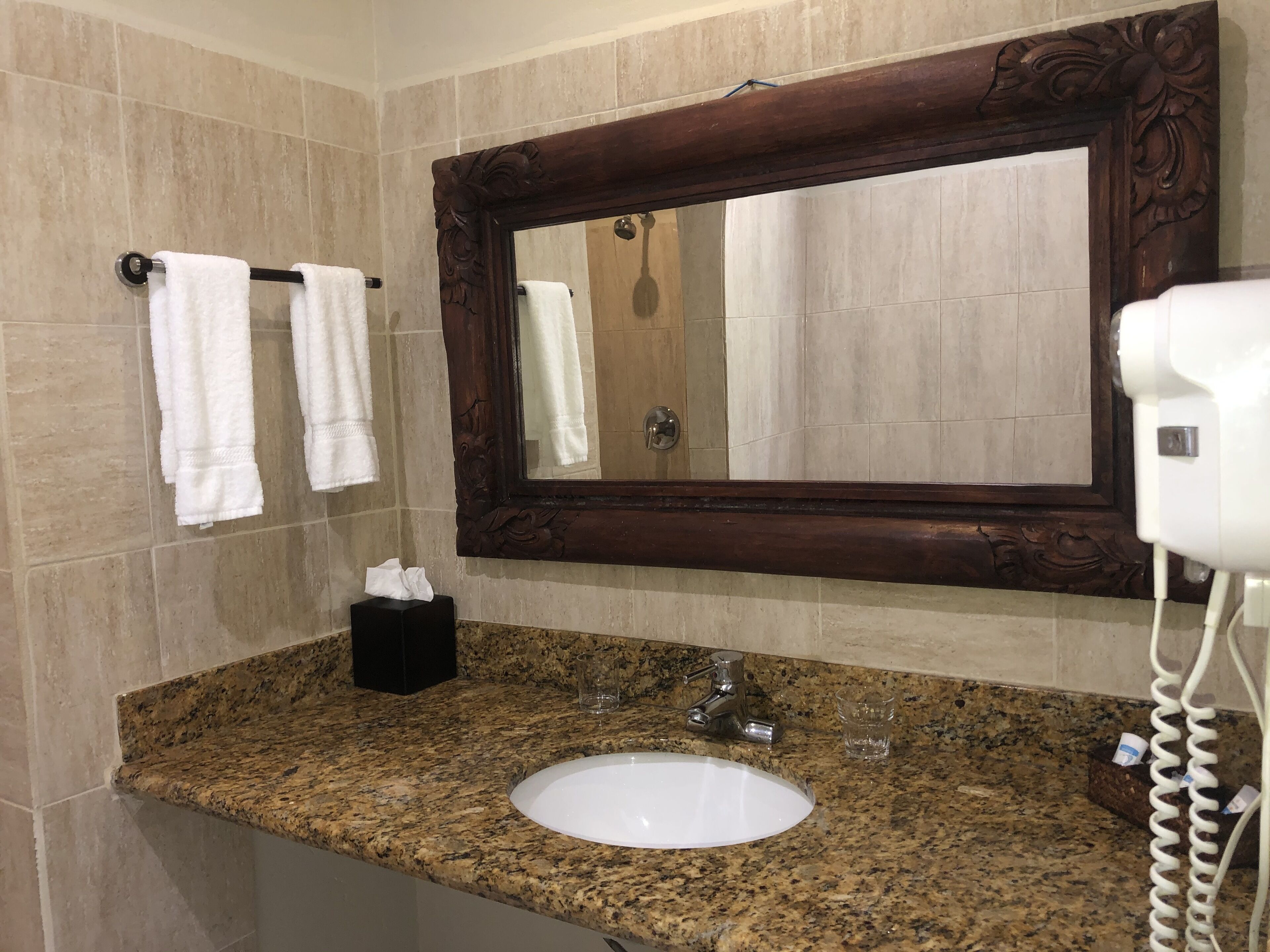 Marigot Beach Club Hotel & Dive Resort