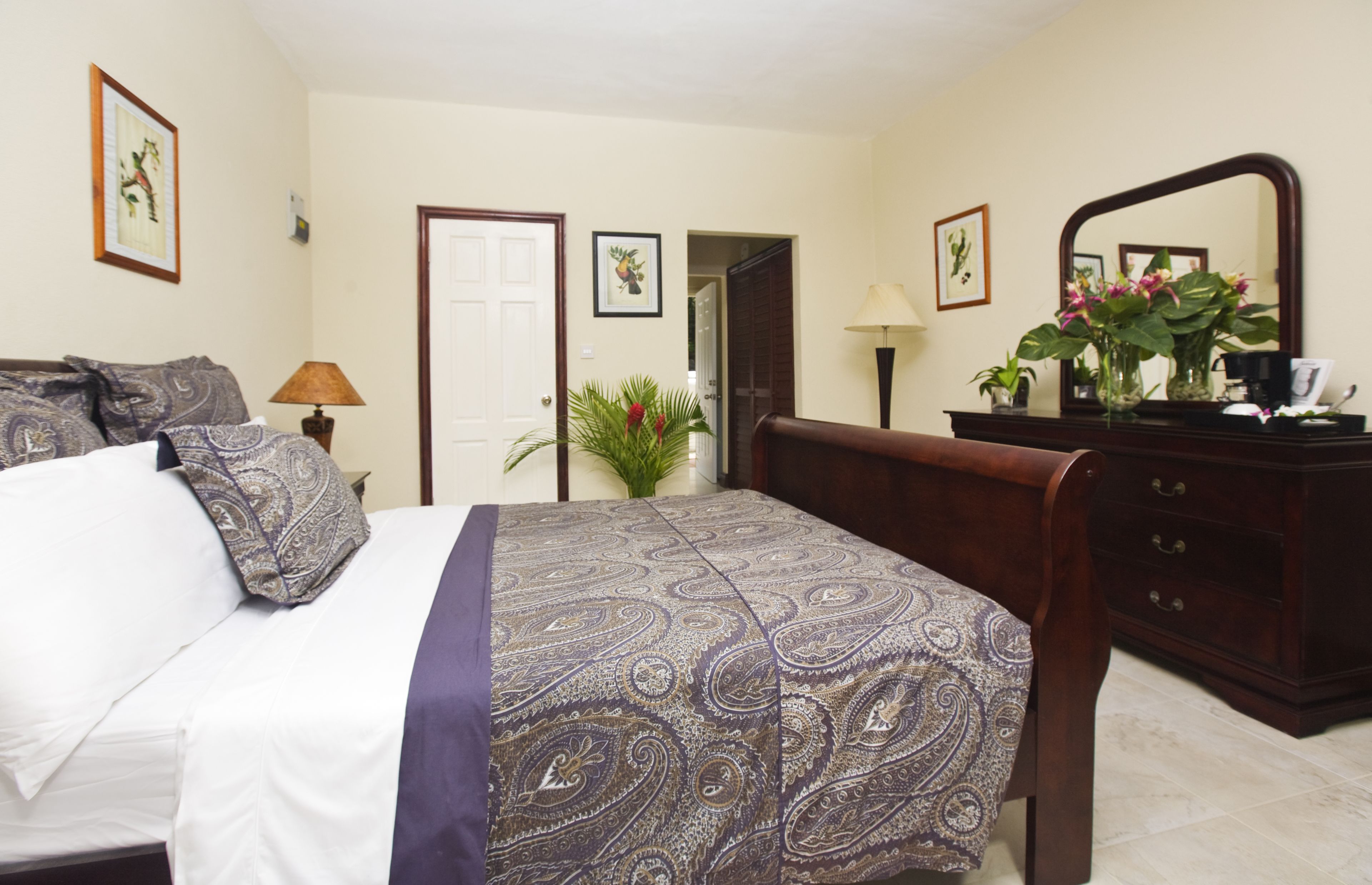 Marigot Beach Club Hotel & Dive Resort