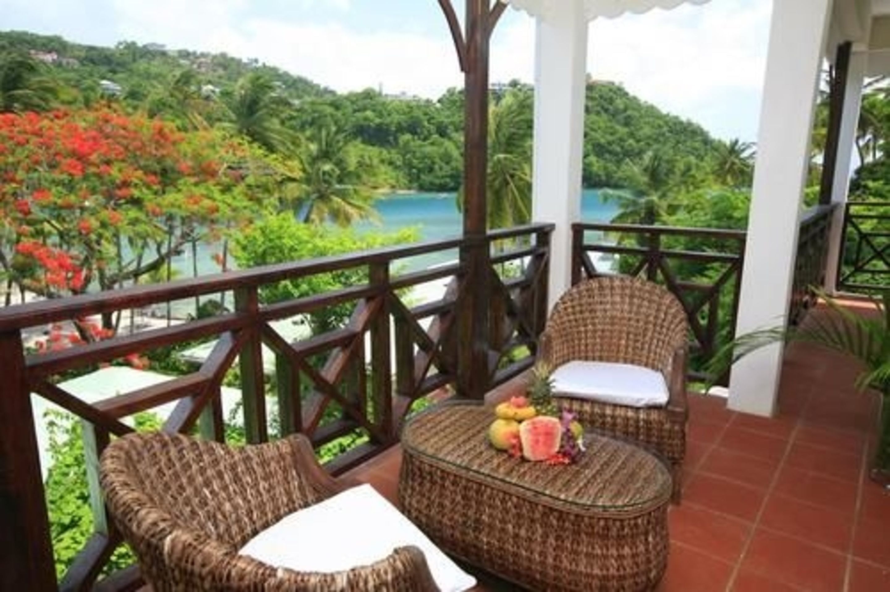 Marigot Beach Club Hotel & Dive Resort