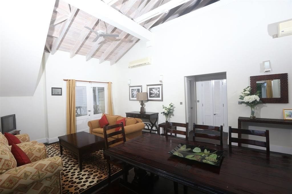 Marigot Beach Club Hotel & Dive Resort
