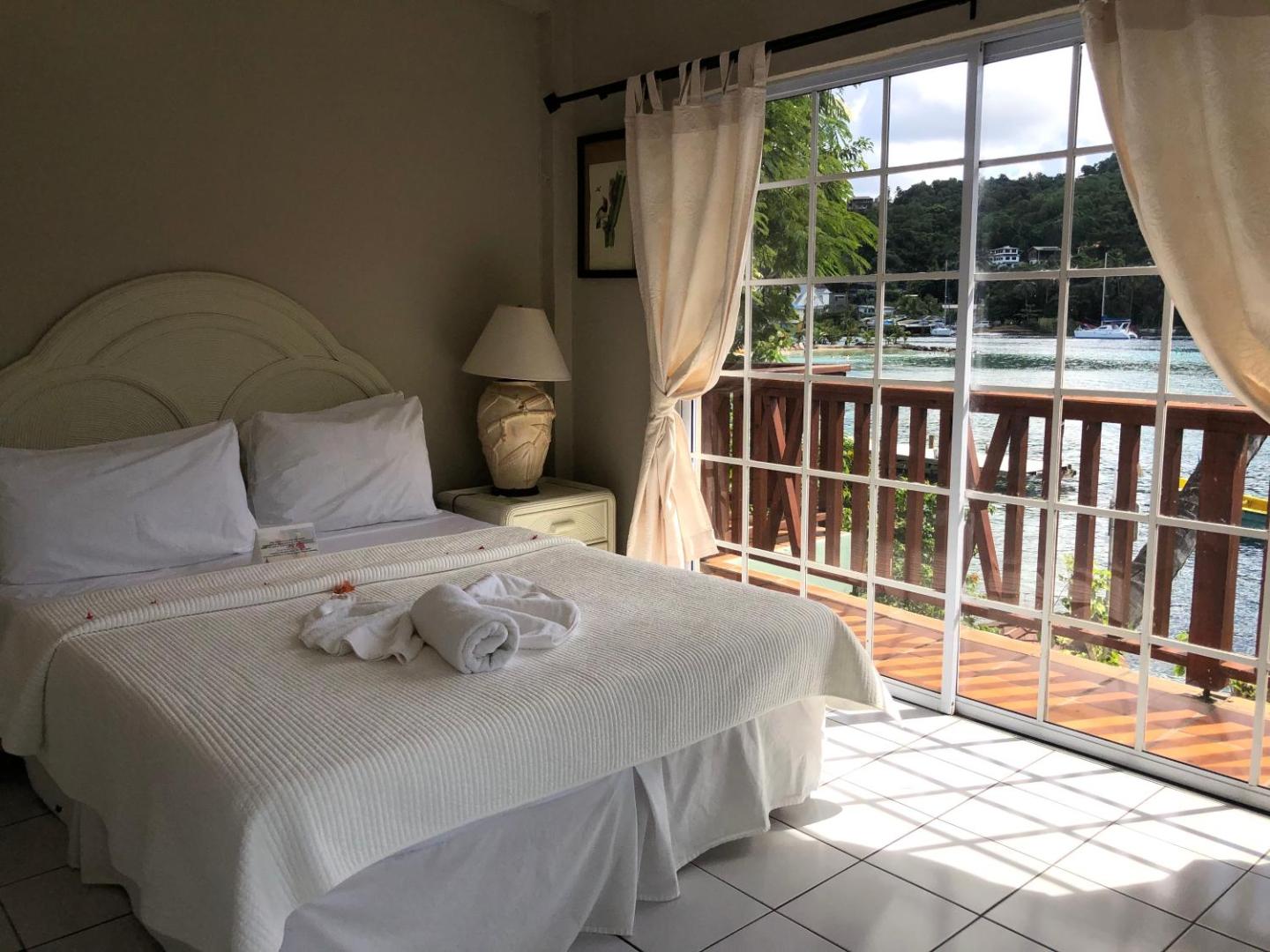 Marigot Beach Club Hotel & Dive Resort