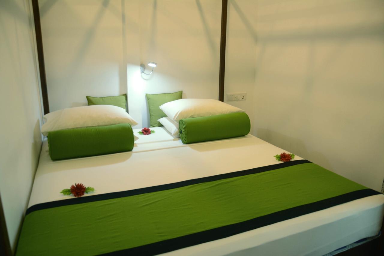 Sira's Chalets And Tour Operator