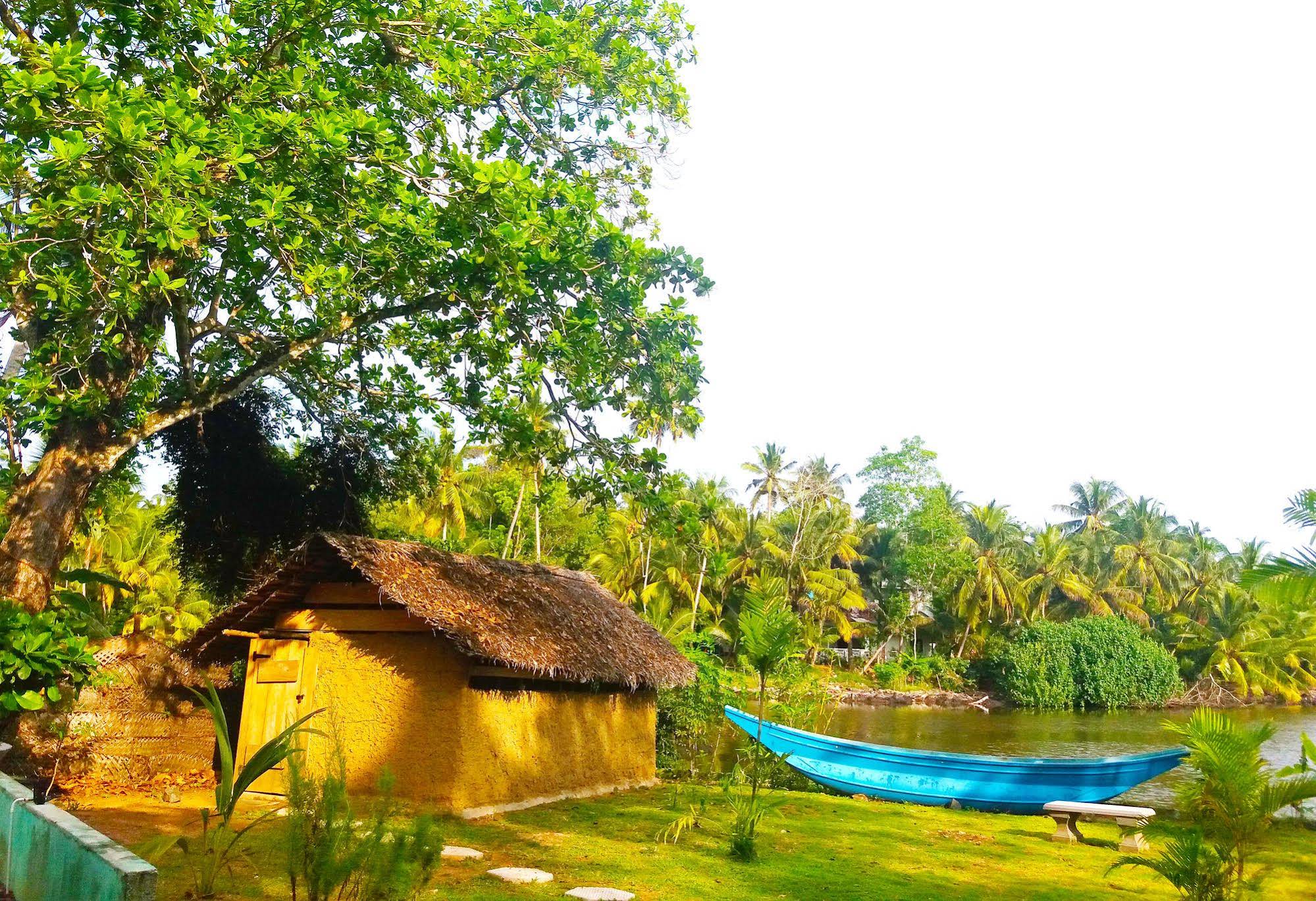 Lagoon Resort Goviyapana