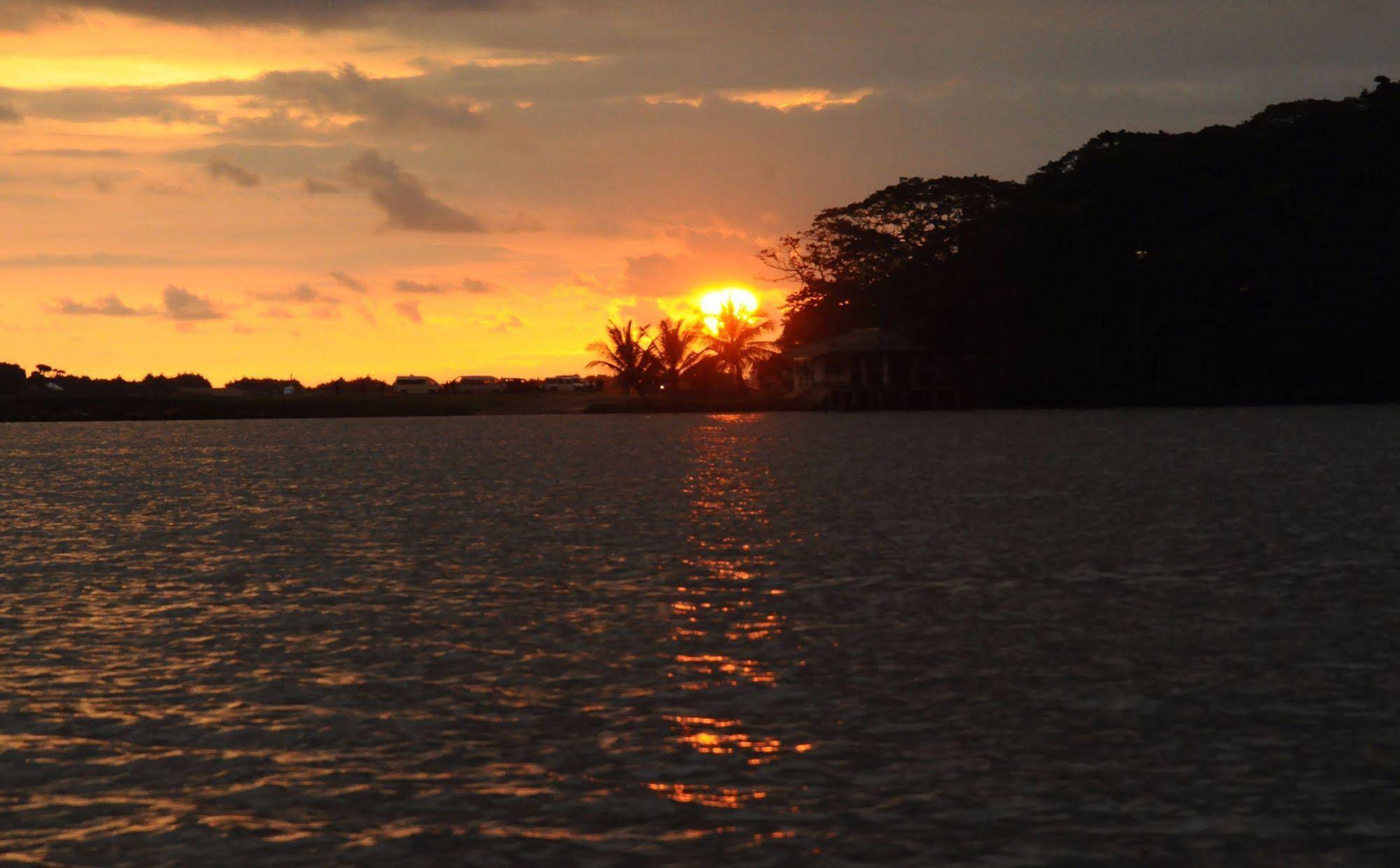 South Lake Resorts