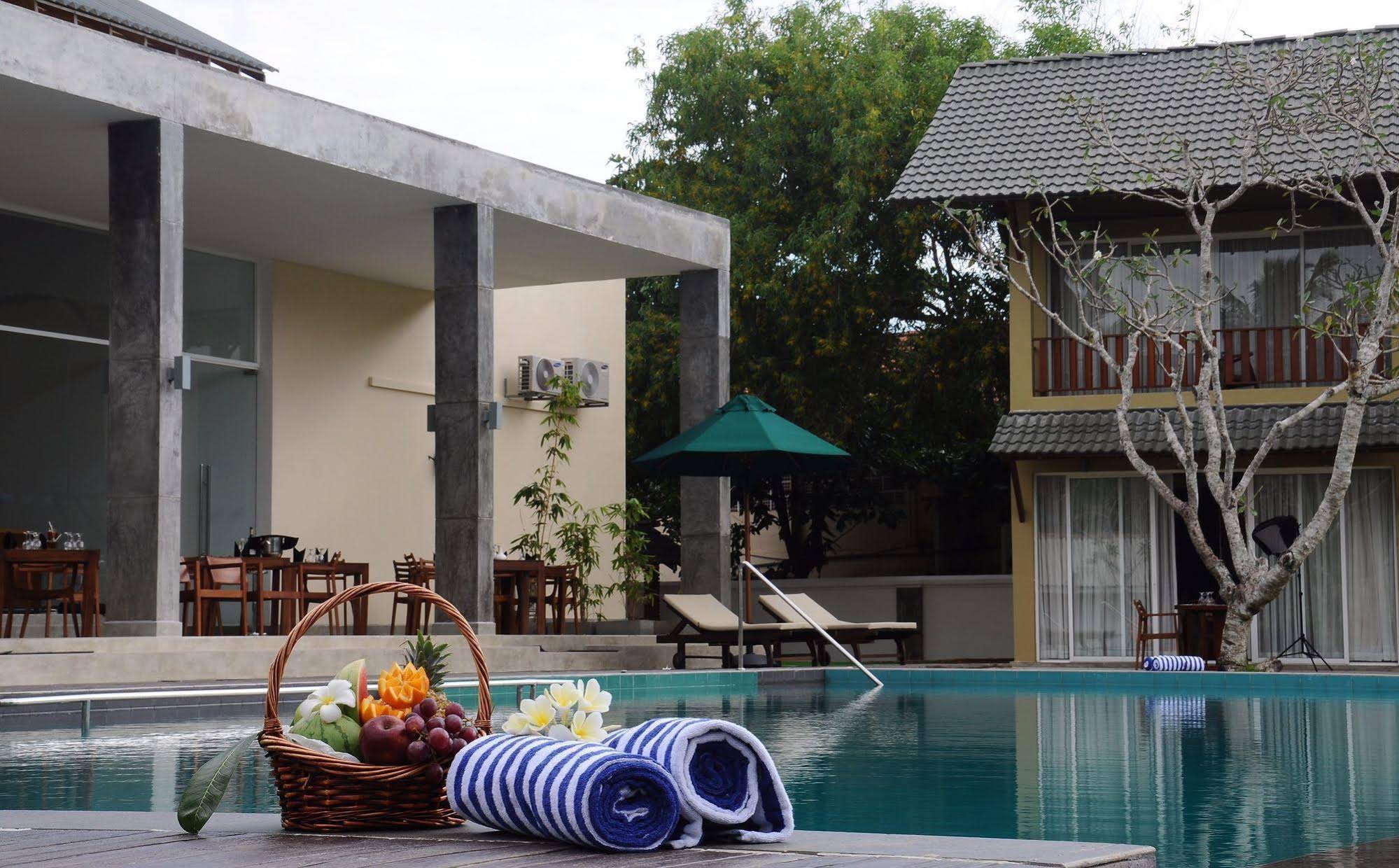 South Lake Resorts