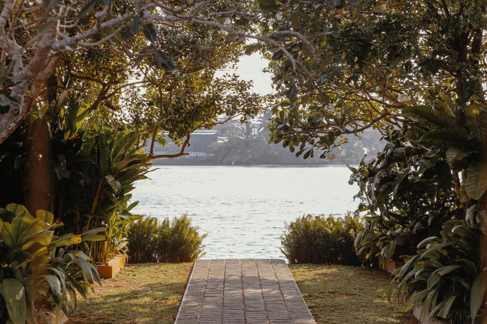 Villa Republic Bentota