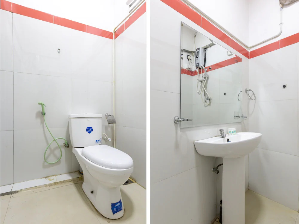 A4 Holiday Inn by Yoho