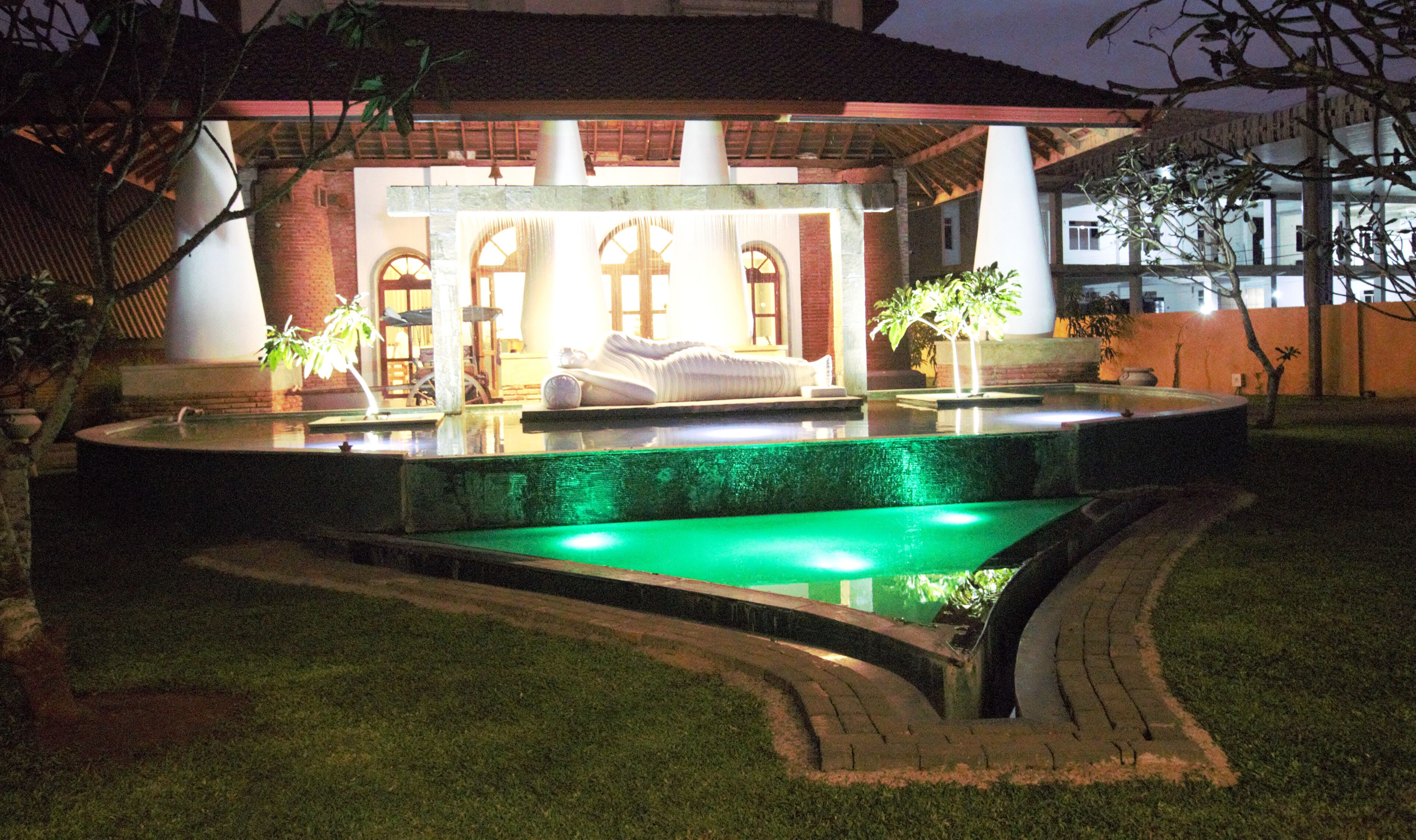 Avasta Resort & Spa
