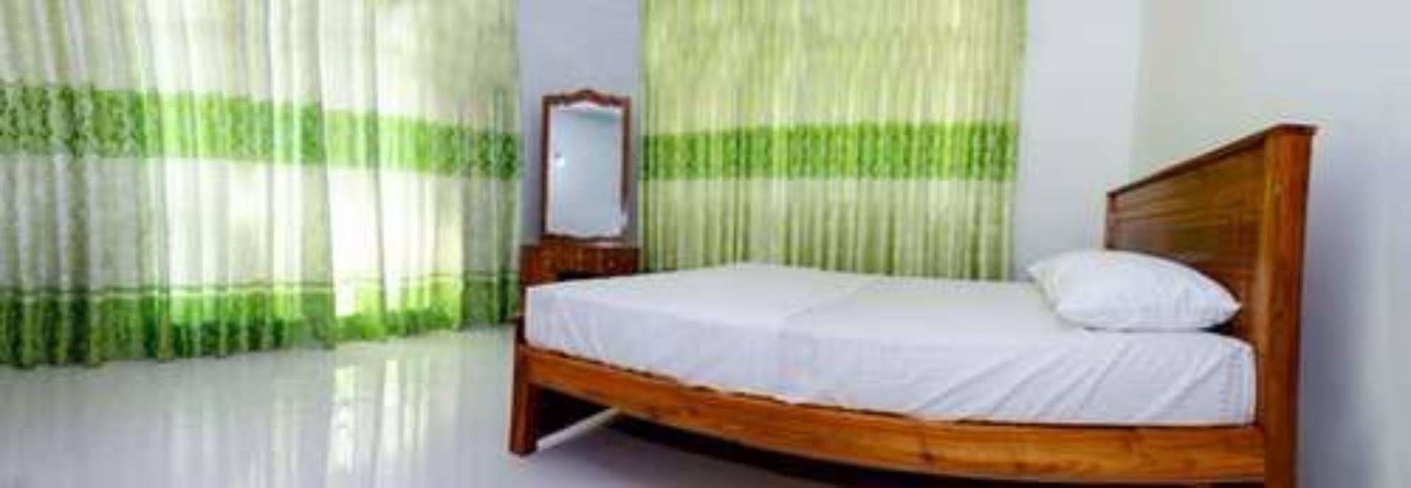 Green Palace Hotel
