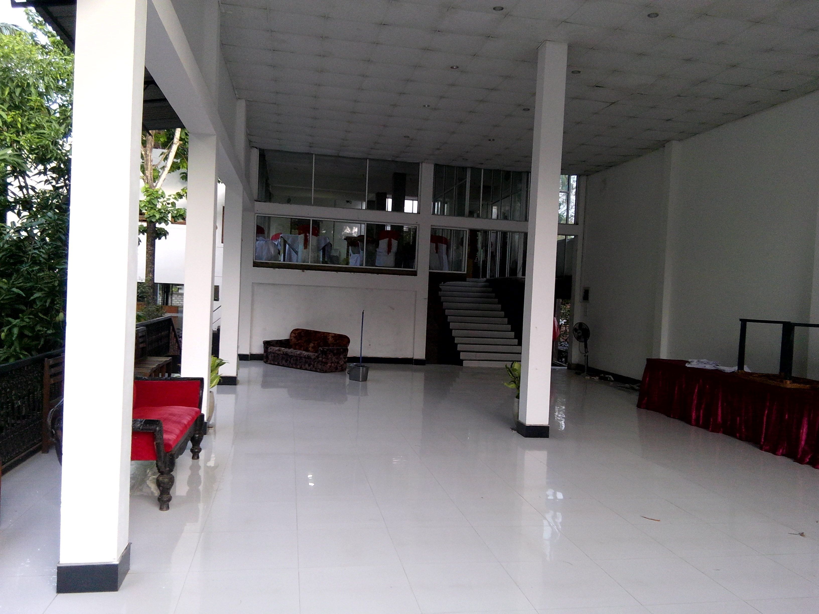 Hotel Water Garden In Anuradhapura