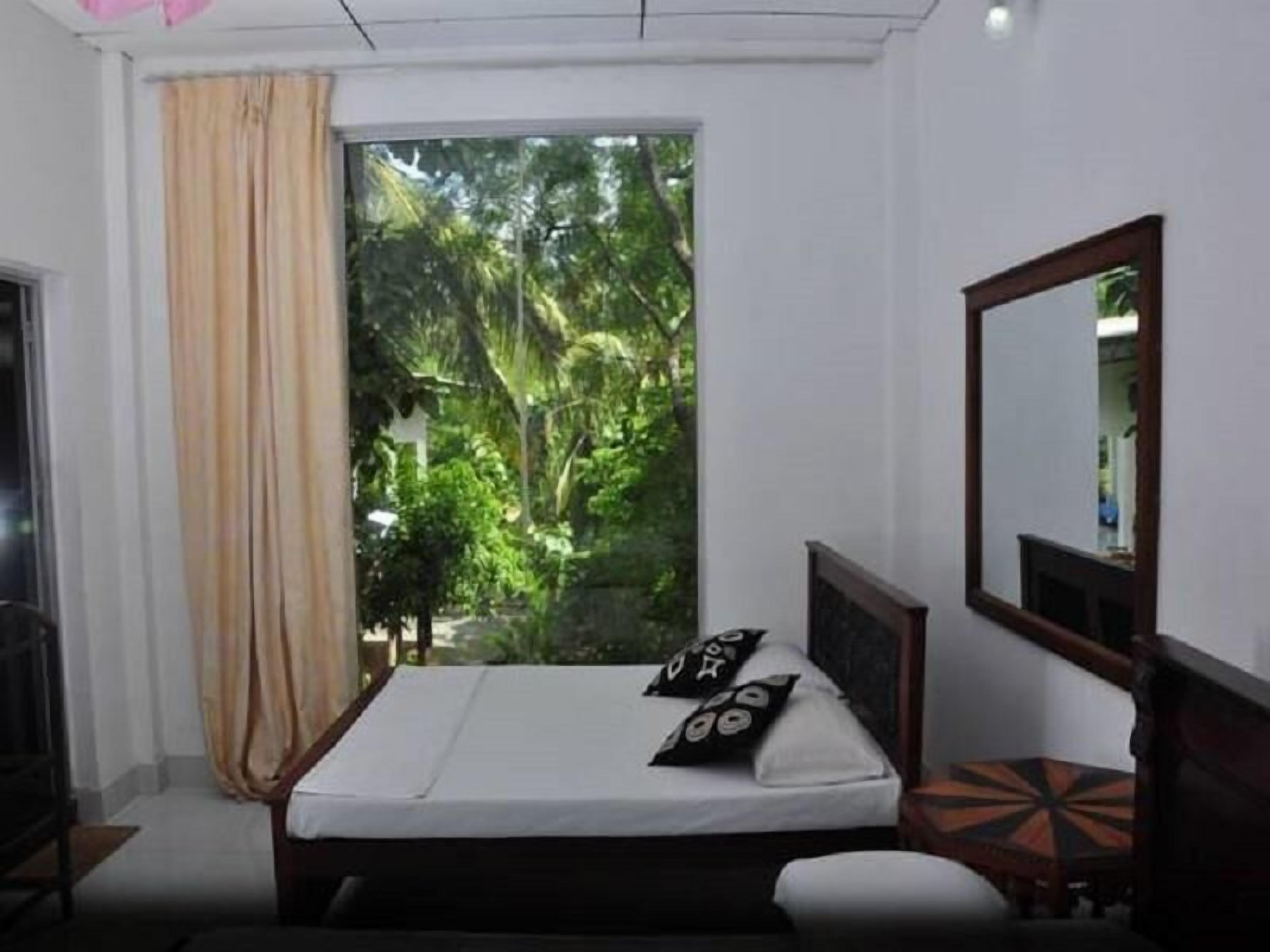 Hotel Water Garden In Anuradhapura
