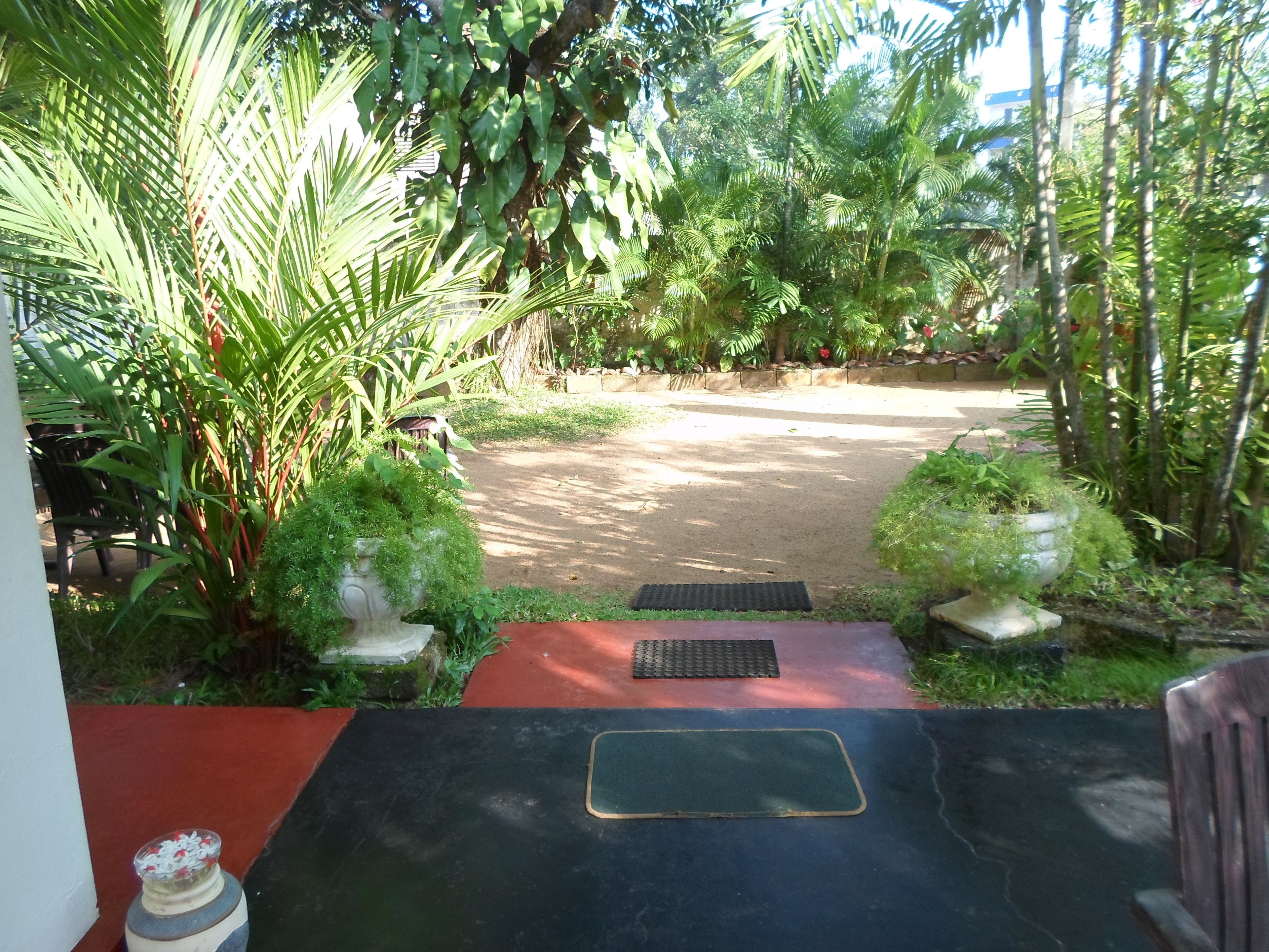 Indrani Inn Tourist Rest