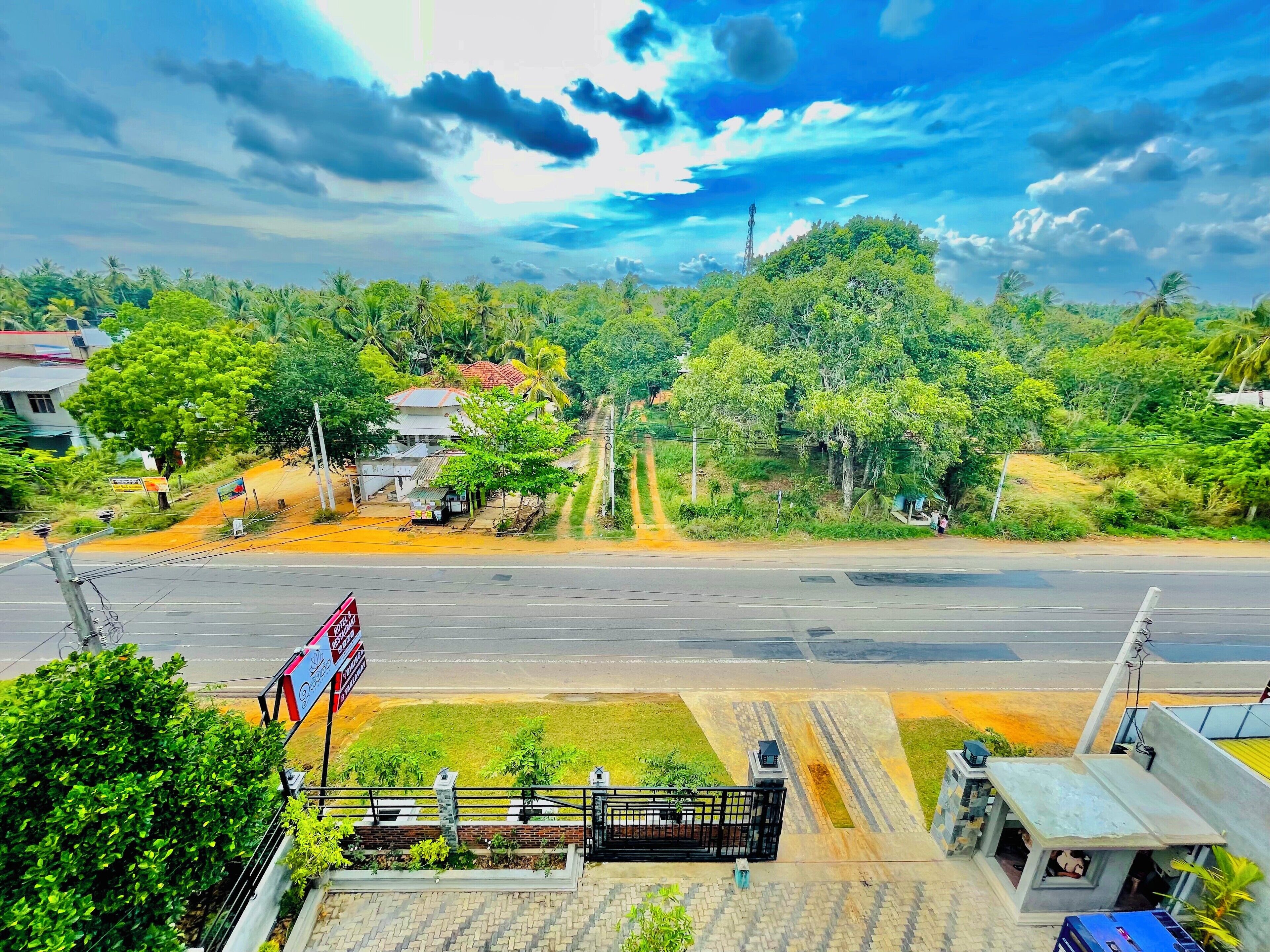 Ismattha hotel
